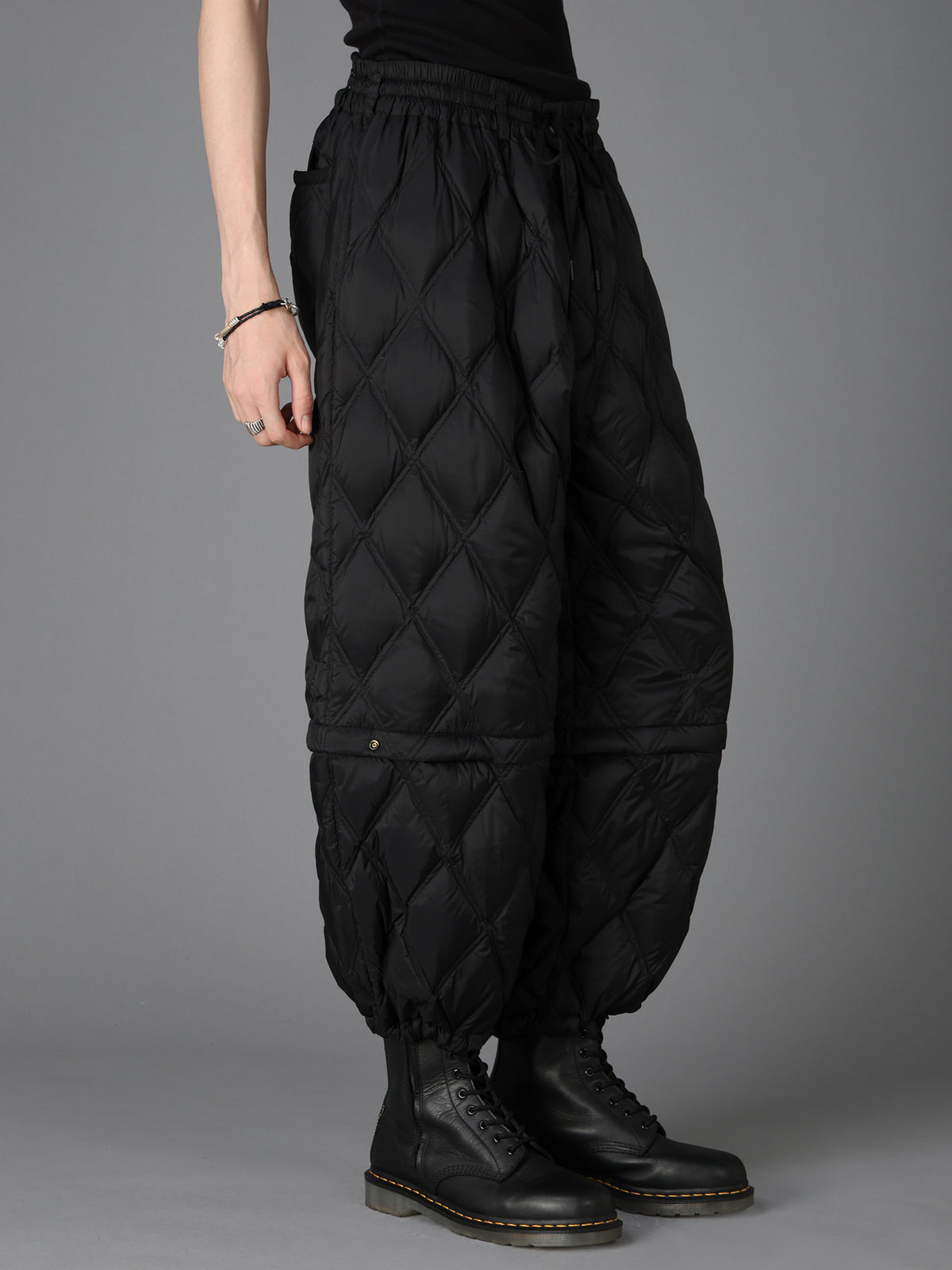 S'YTE X TAION QUILTED DOWN CONVERTIBLE PANTS
