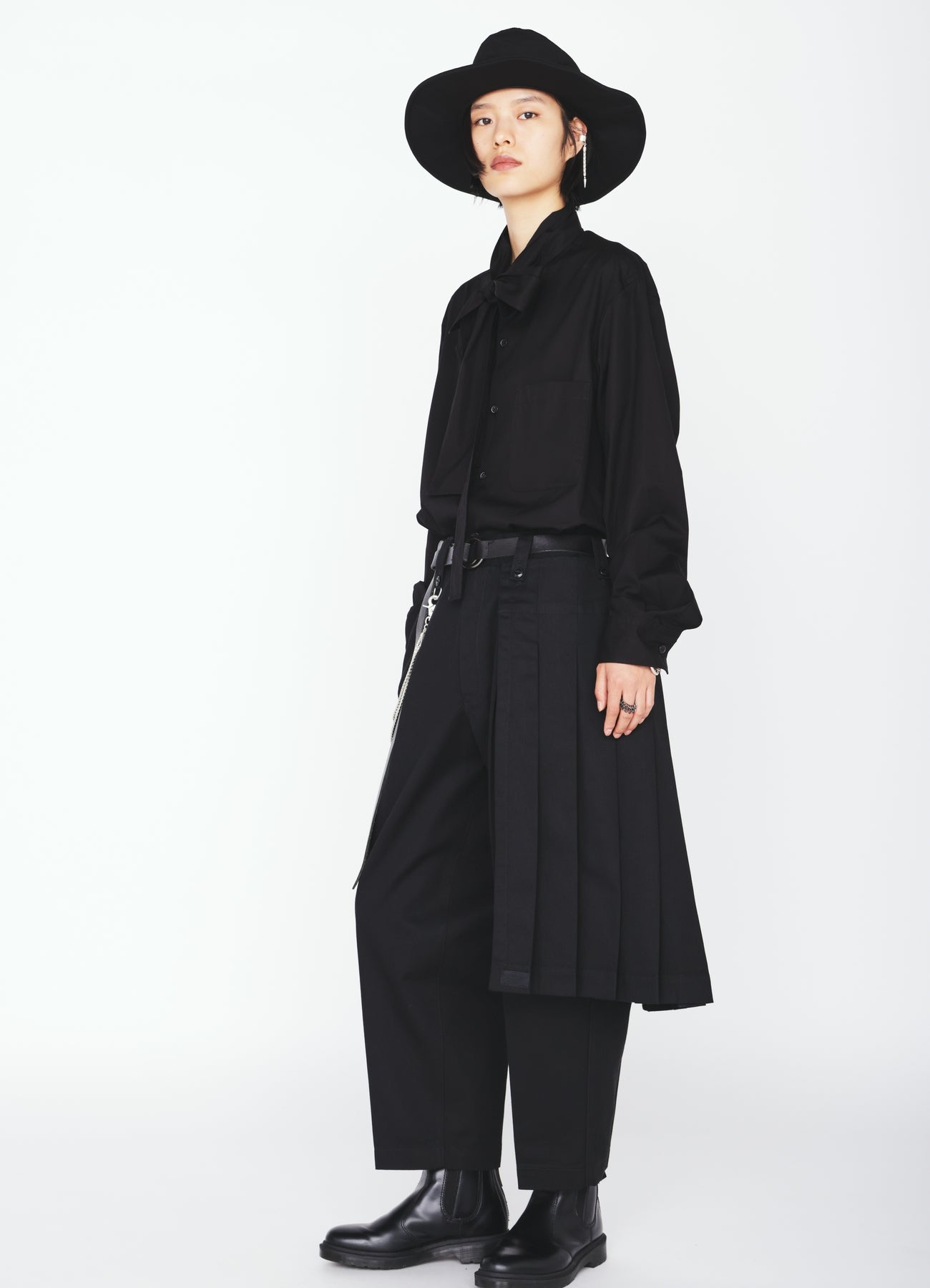 S'YTE × DICKIES-STRAIGHT PANTS WITH A REMOVABLE WRAP PANEL