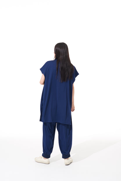 HIGH-GAUGE POLYESTER SMOOTH JERSEY  PANTS WITH RIBBED HEMS