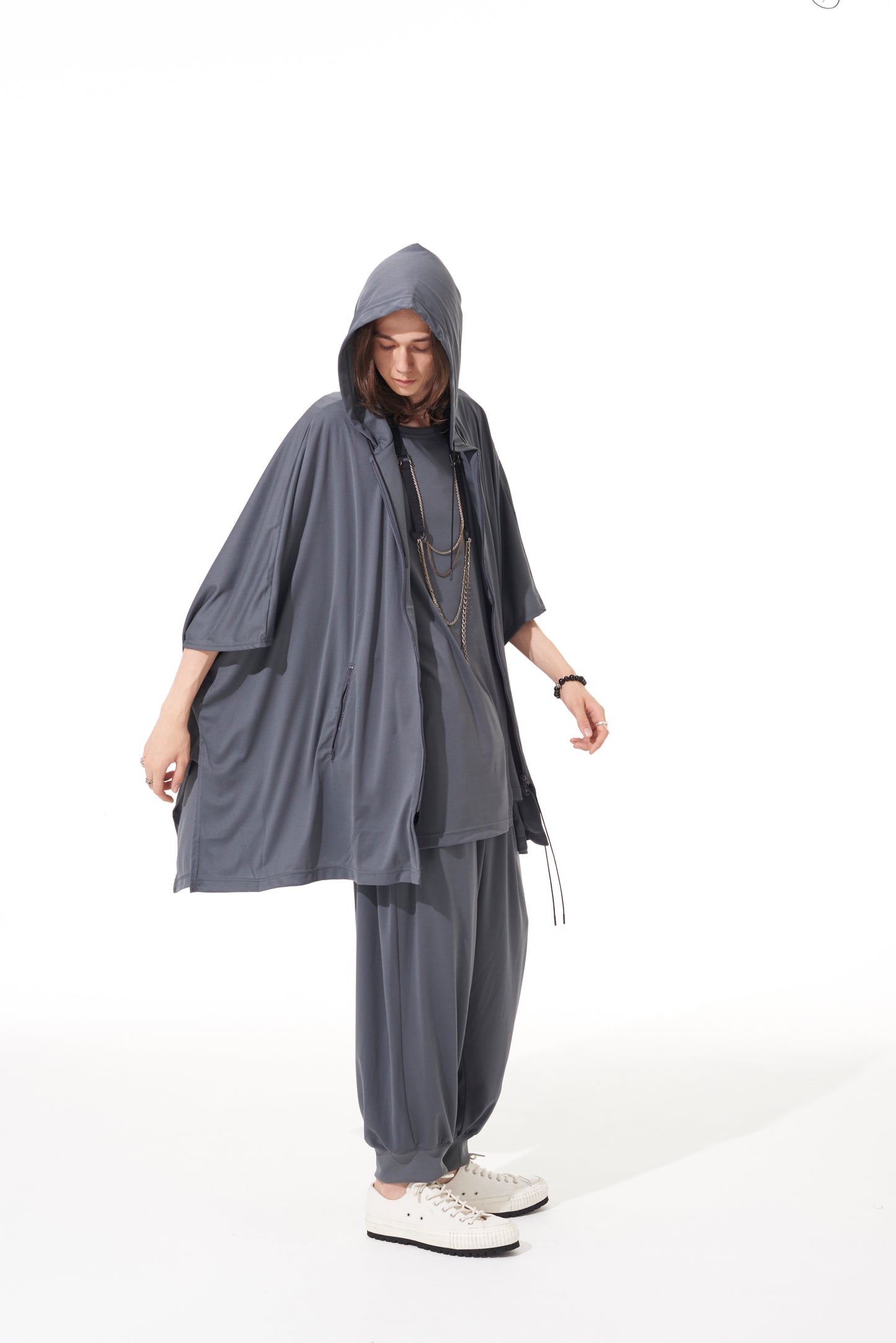 HIGH-GAUGE POLYESTER SMOOTH JERSEY HOODIE PONCHO