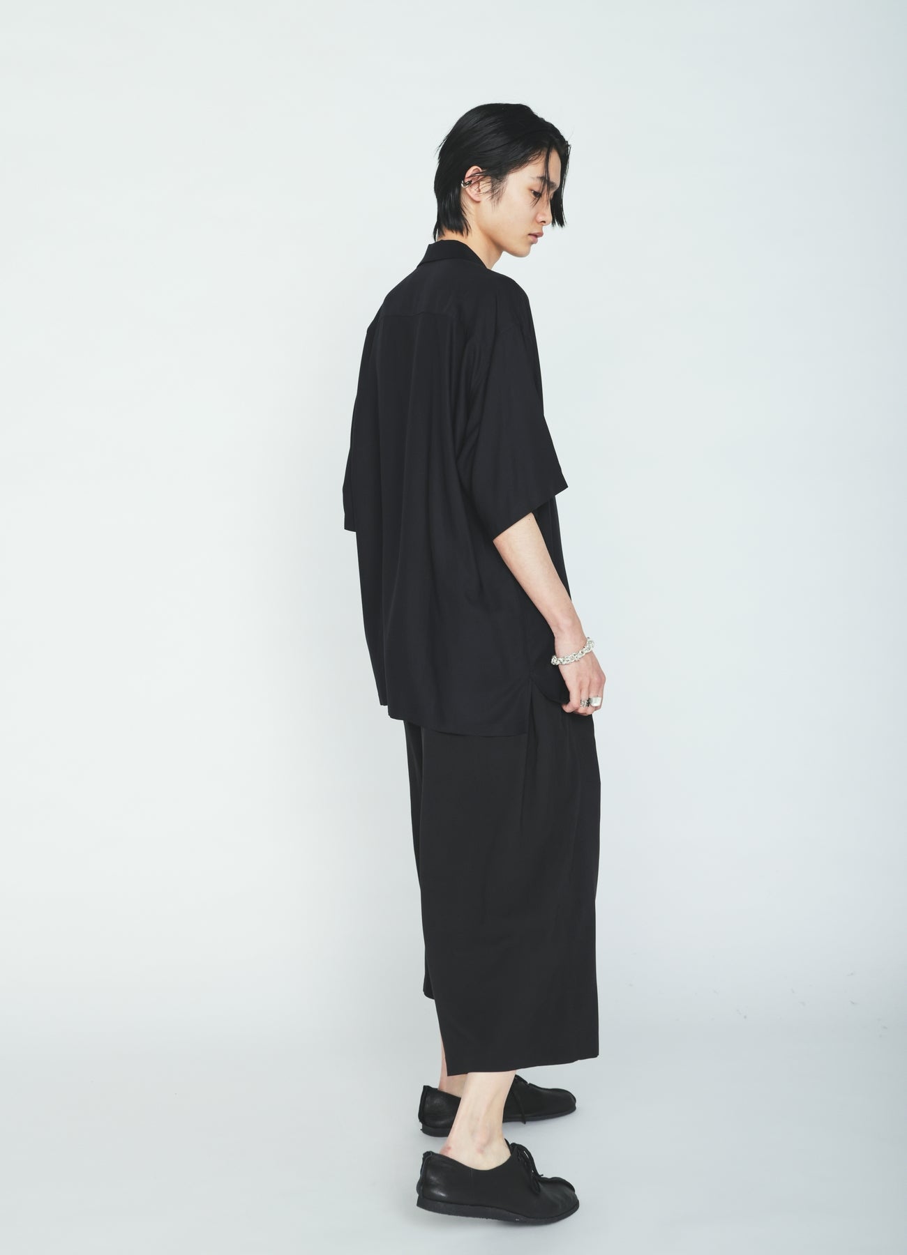RAYON TWILL SHORT‑SLEEVE OPEN COLLAR SHIRT