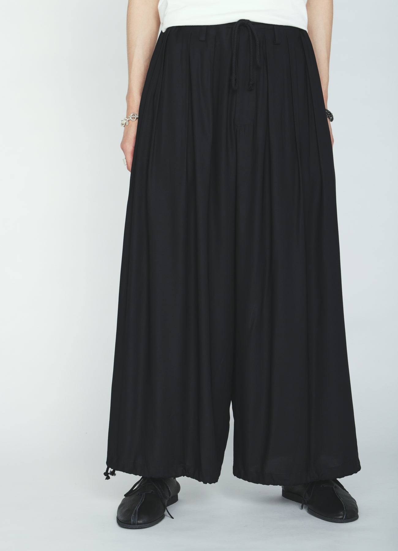 RAYON TWILL BALLOON PANTS