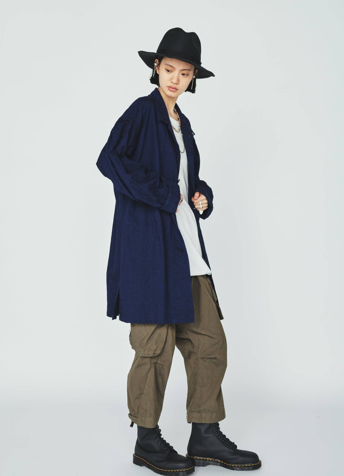 COTTON/NYLON WEATHER CLOTH SAROUEL PANTS WITH GUSSETED POCKETS