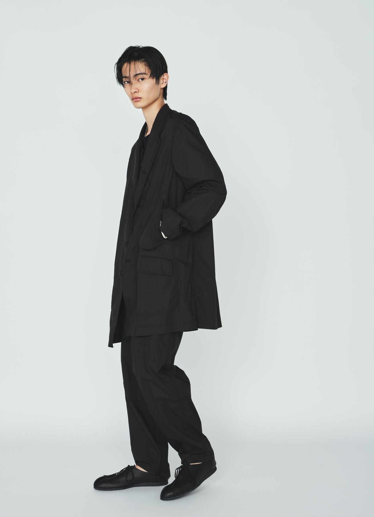 COTTON TYPEWRITER SIDE-POCKET TAPERED PANTS