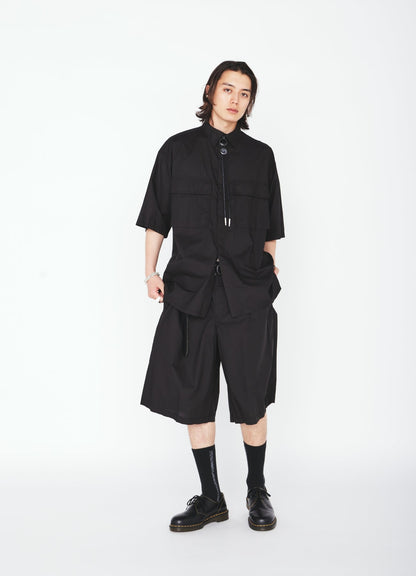 COTTON TYPEWRITER 2-TUCK SHORT PANTS