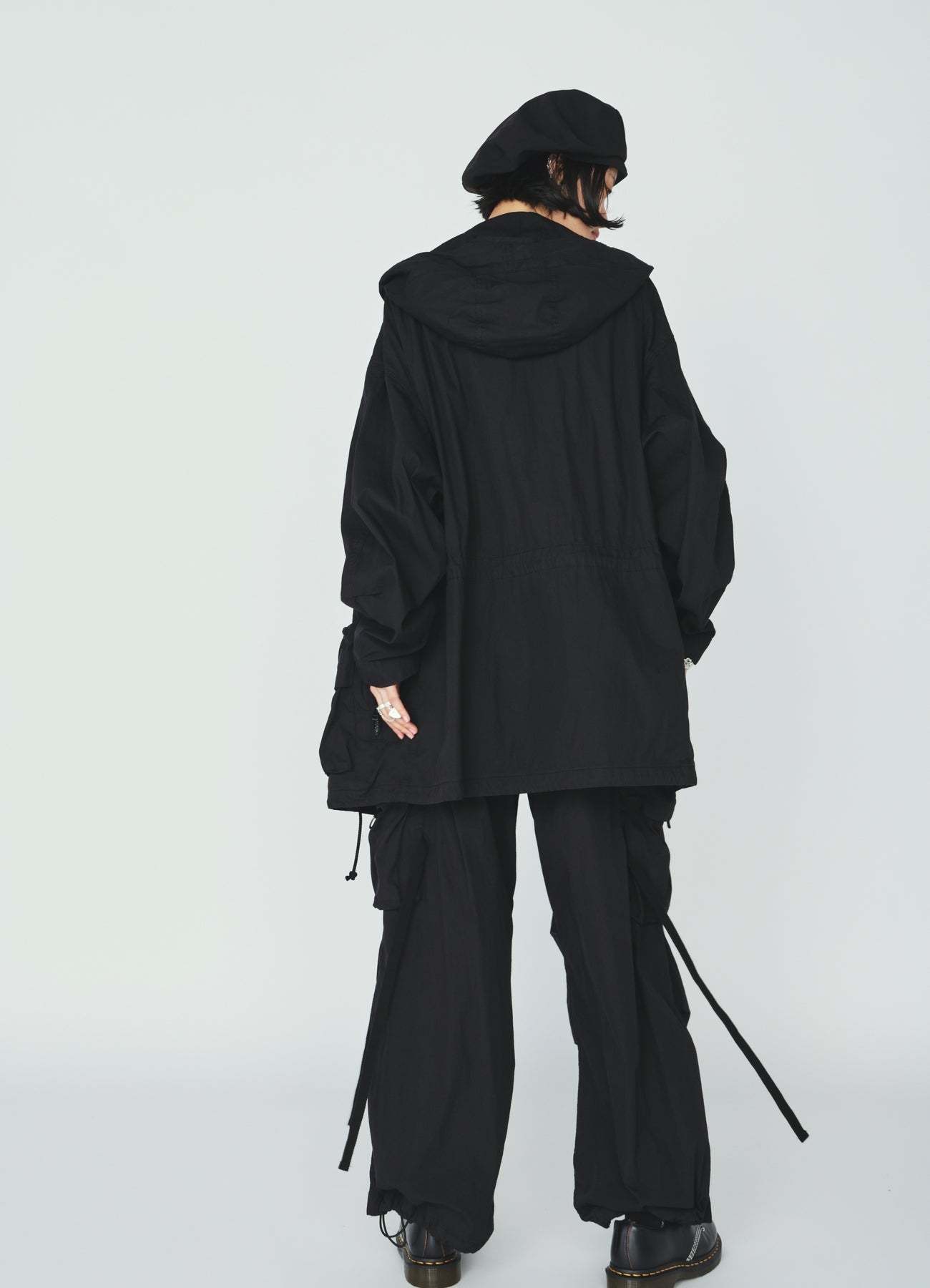 COTTON/NYLON WEATHER CLOTH 6-POCKET MOUNTAIN PARKA