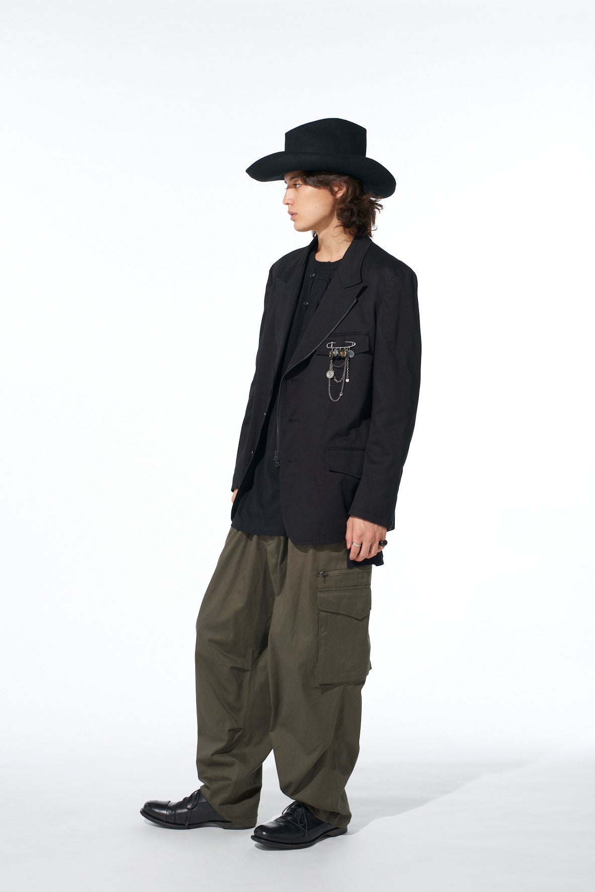 COTTON TWILL KNEE TUCK CARGO PANTS