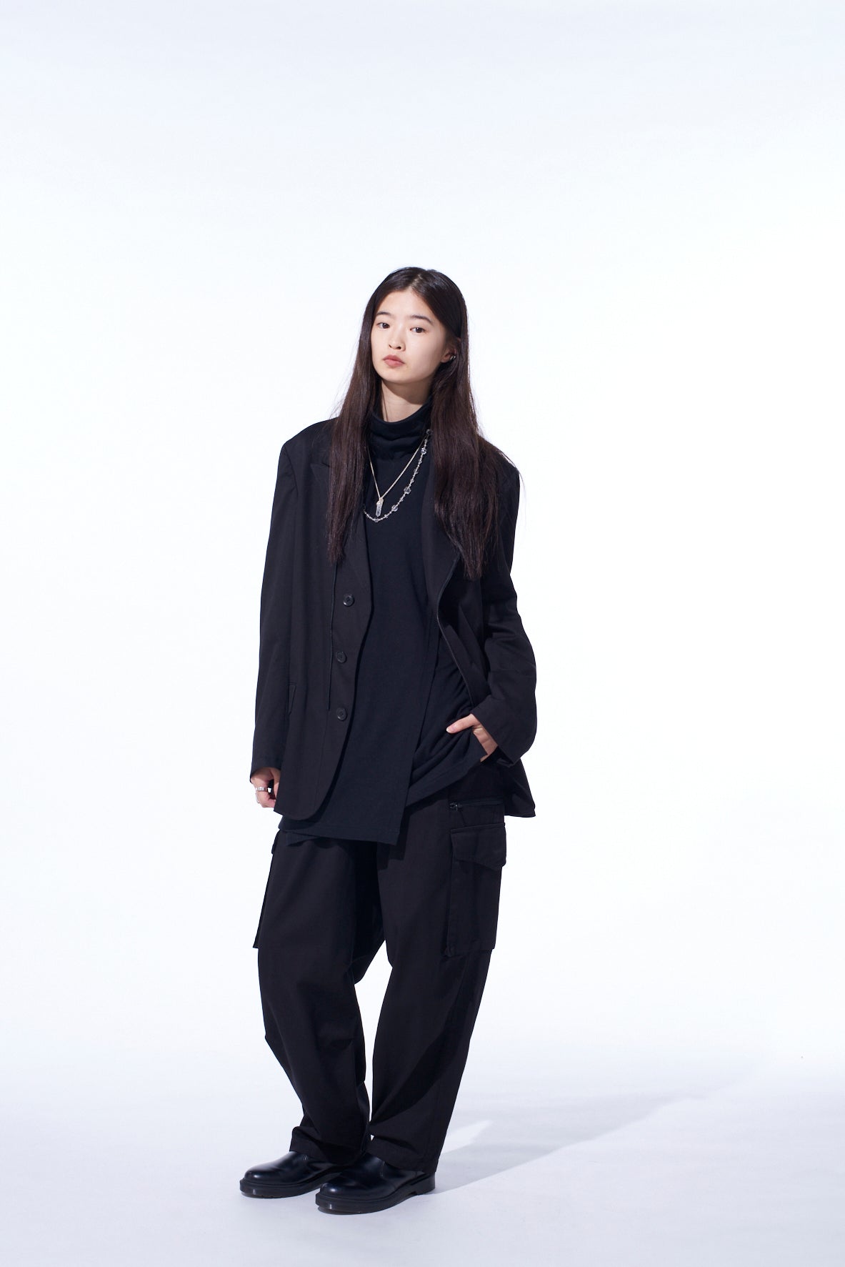 COTTON TWILL KNEE TUCK CARGO PANTS