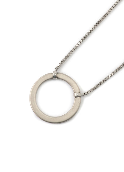 BRASS GLASSES HOLDER NECKLACE