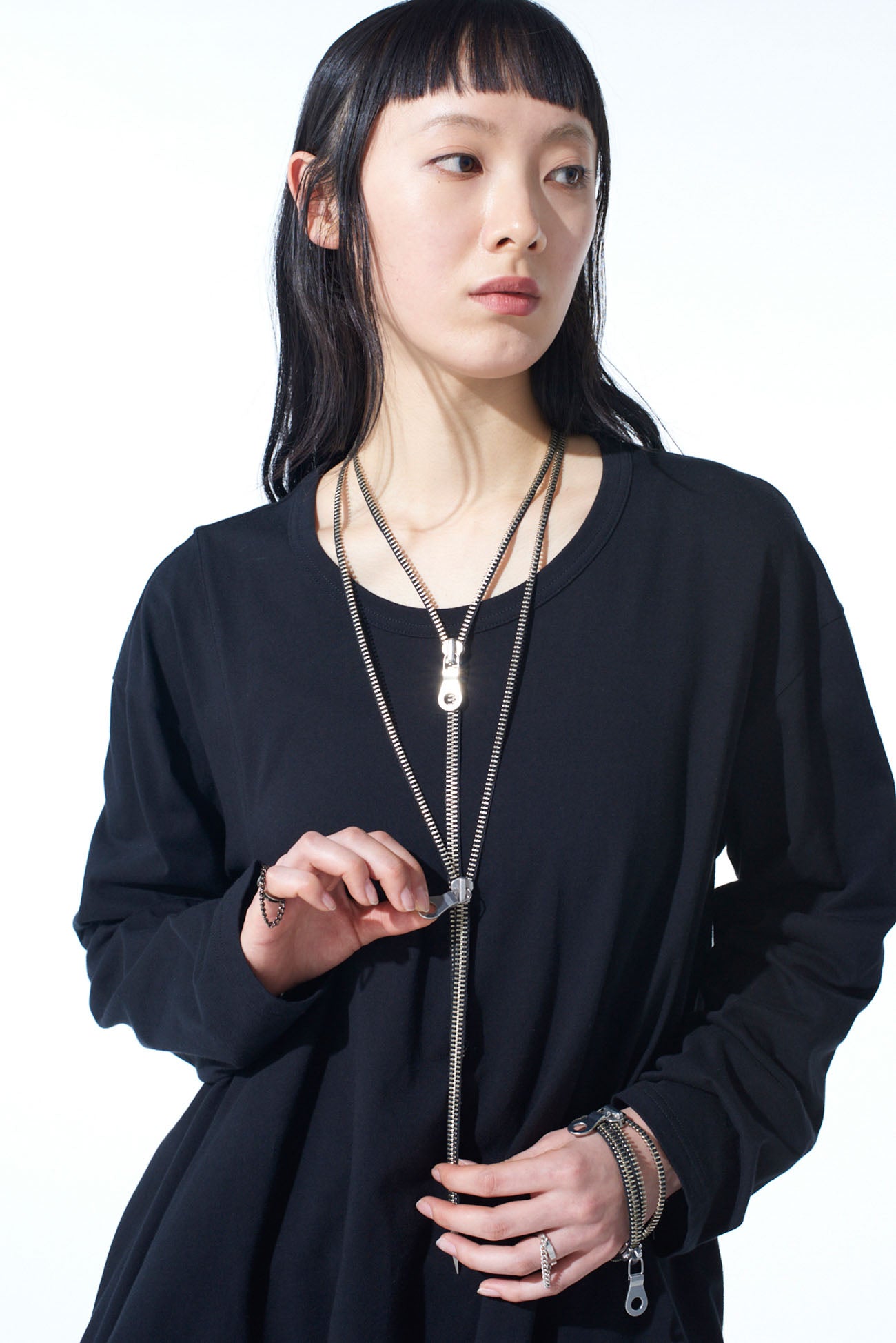 LAYERED ZIPPER NECKLACE