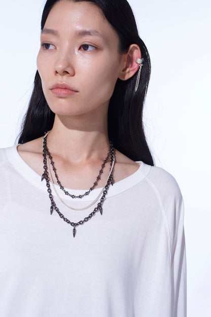 STUDS CONTRASTED TRIPLE CHAIN NECKLACE