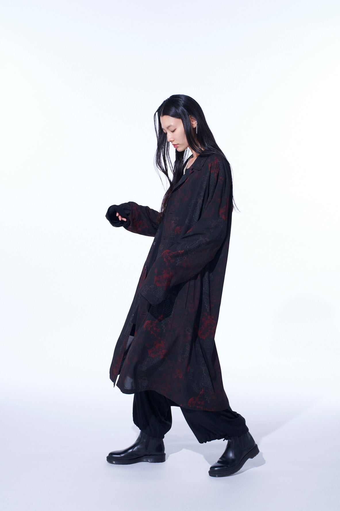 RAYON CRIMSON LACE PRINT OPEN-COLLAR LONG SHIRT