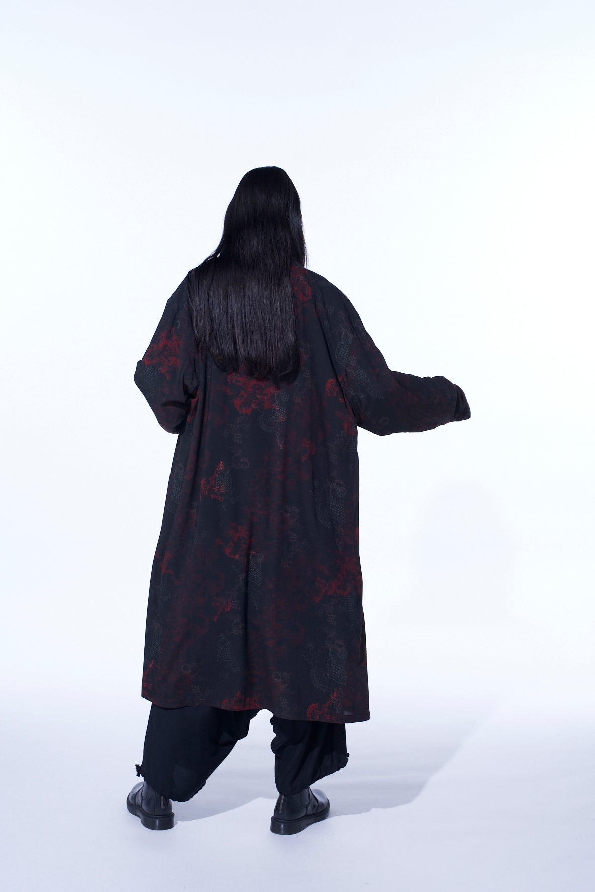 RAYON CRIMSON LACE PRINT OPEN-COLLAR LONG SHIRT