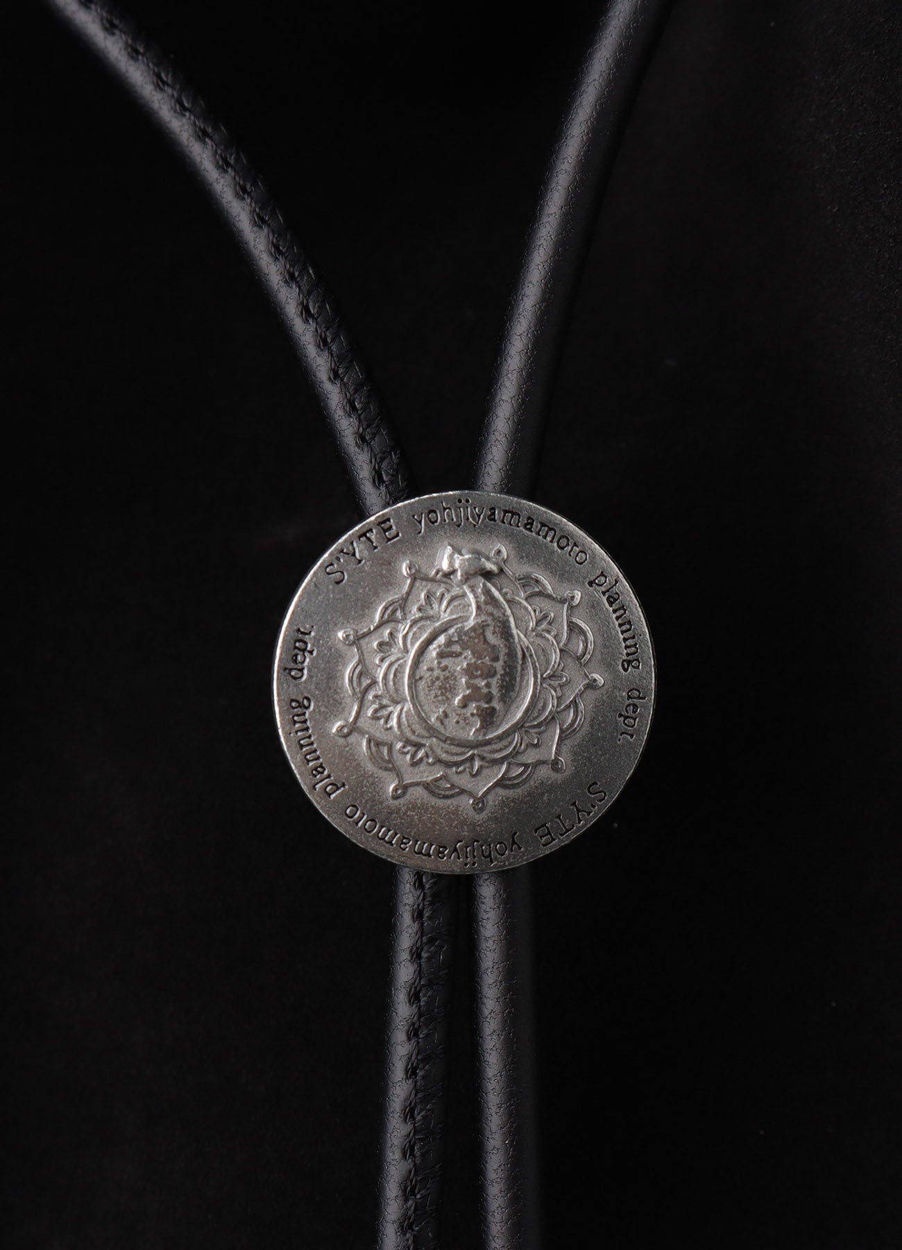 COW LEATHER CONCHO MINI BONSACK