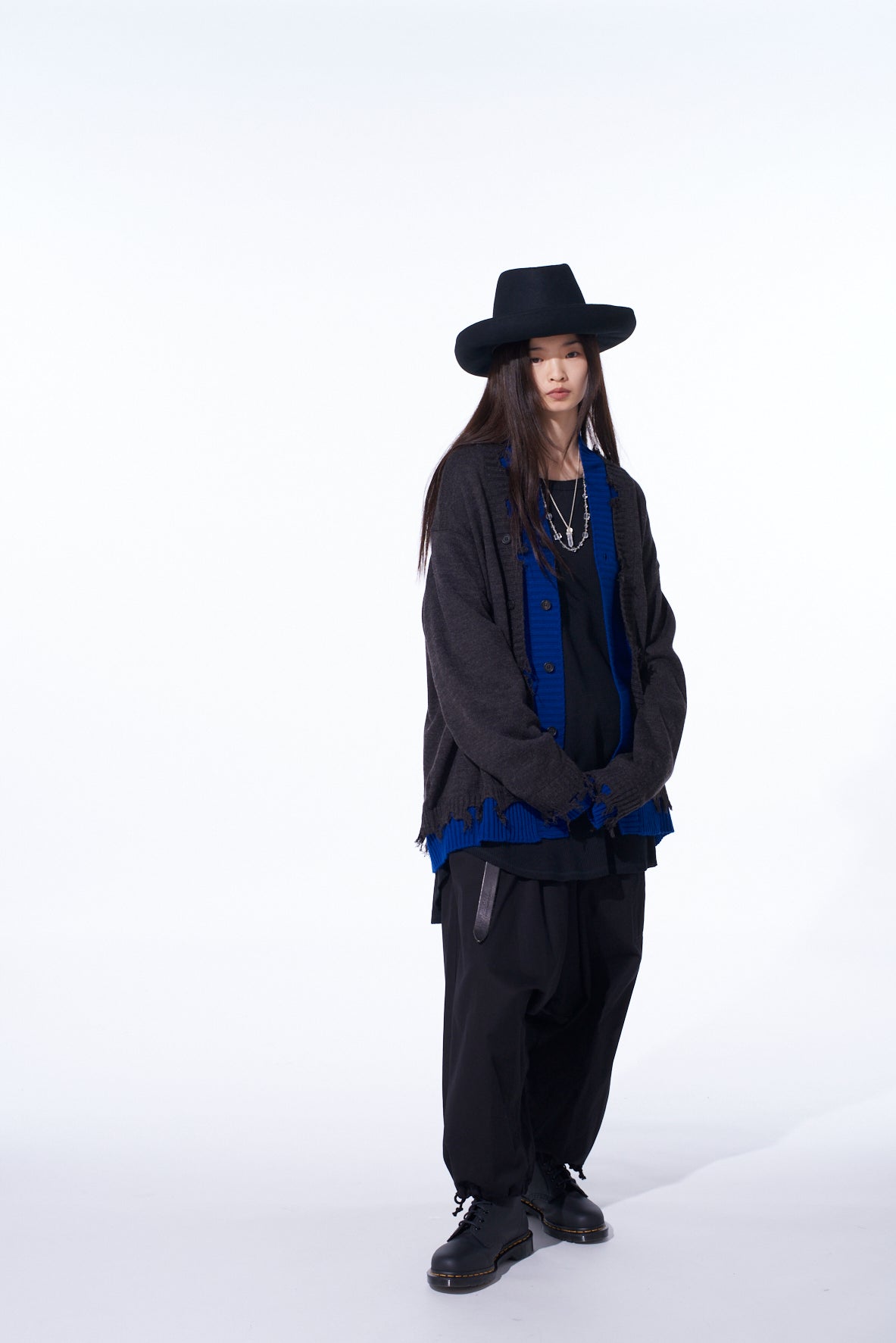 CORPILON BULKY WOOL COLOR-BLOCKED DAMAGE CARDIGAN