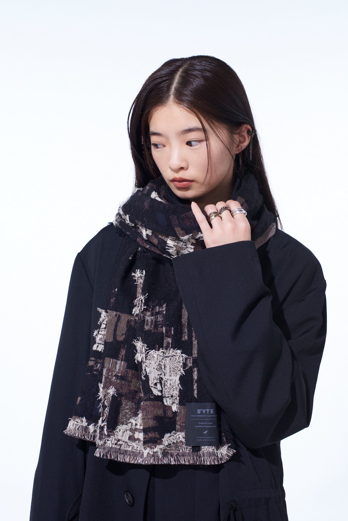 PATCHWORK CUT JACQUARD STOLE