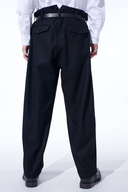 LAMB WOOL PRINTED MESSEGE EMBROIDERY 2 TUCK SUSPENDER PANTS