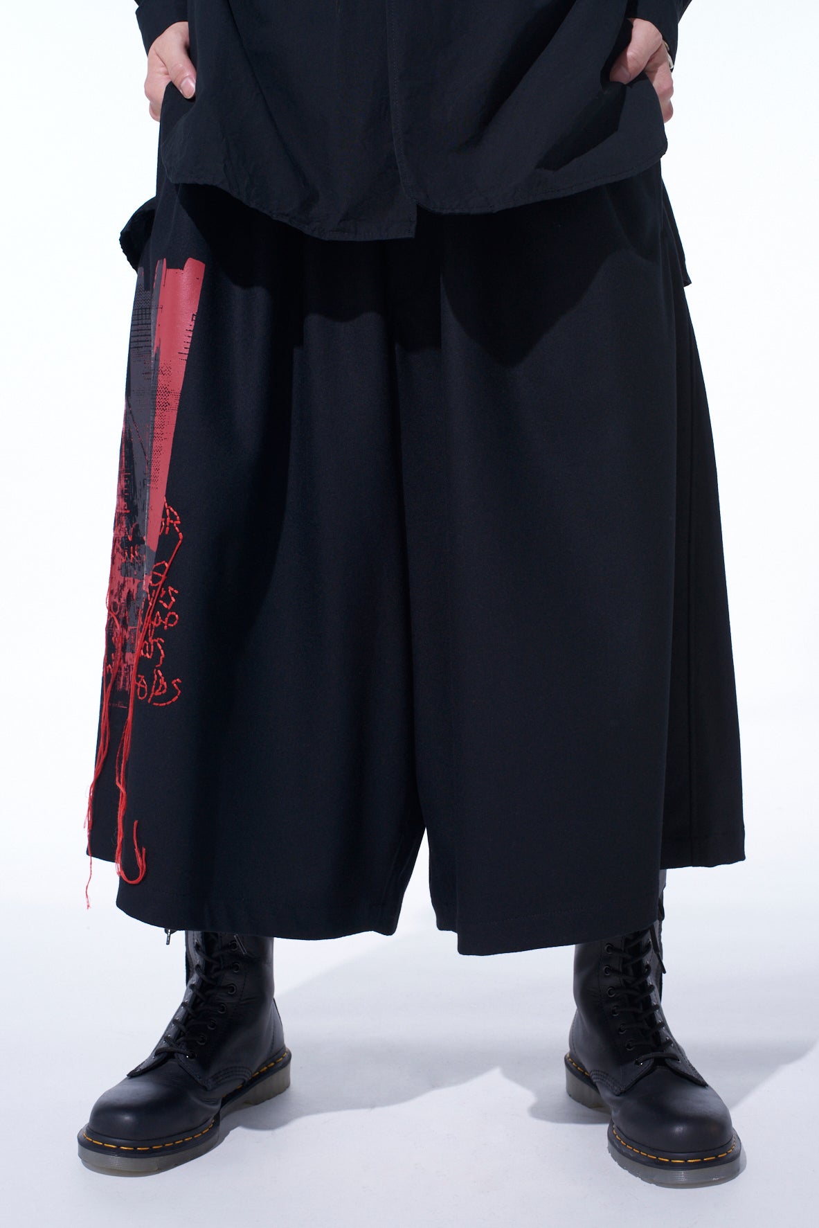 LAMB WOOL PRINTED MESSEGE EMBROIDERY CULOTTE PANTS – THE SHOP