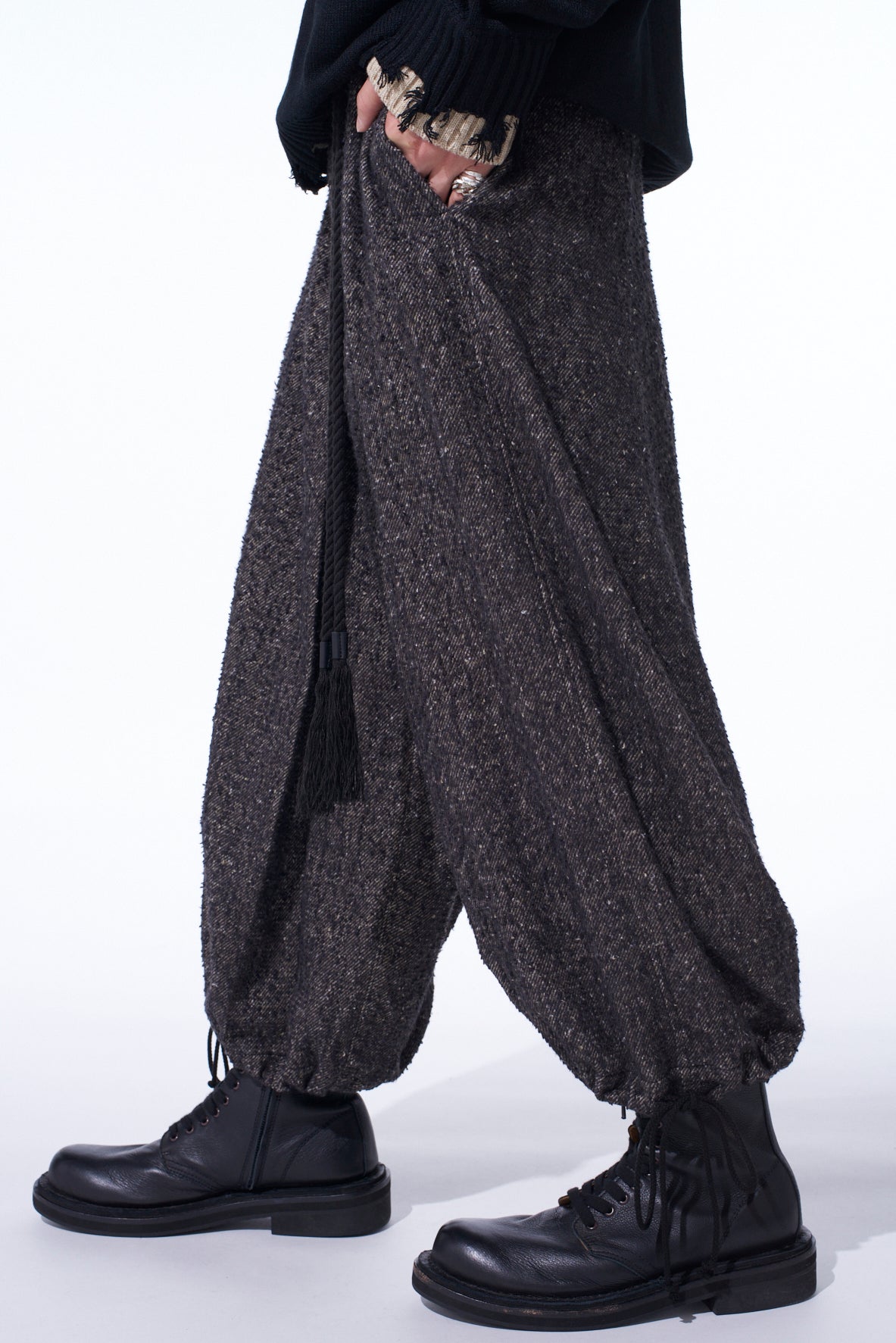 BRUSHED TWILL NEEDLE PUNCH ELASTIC HAKAMA PANTS