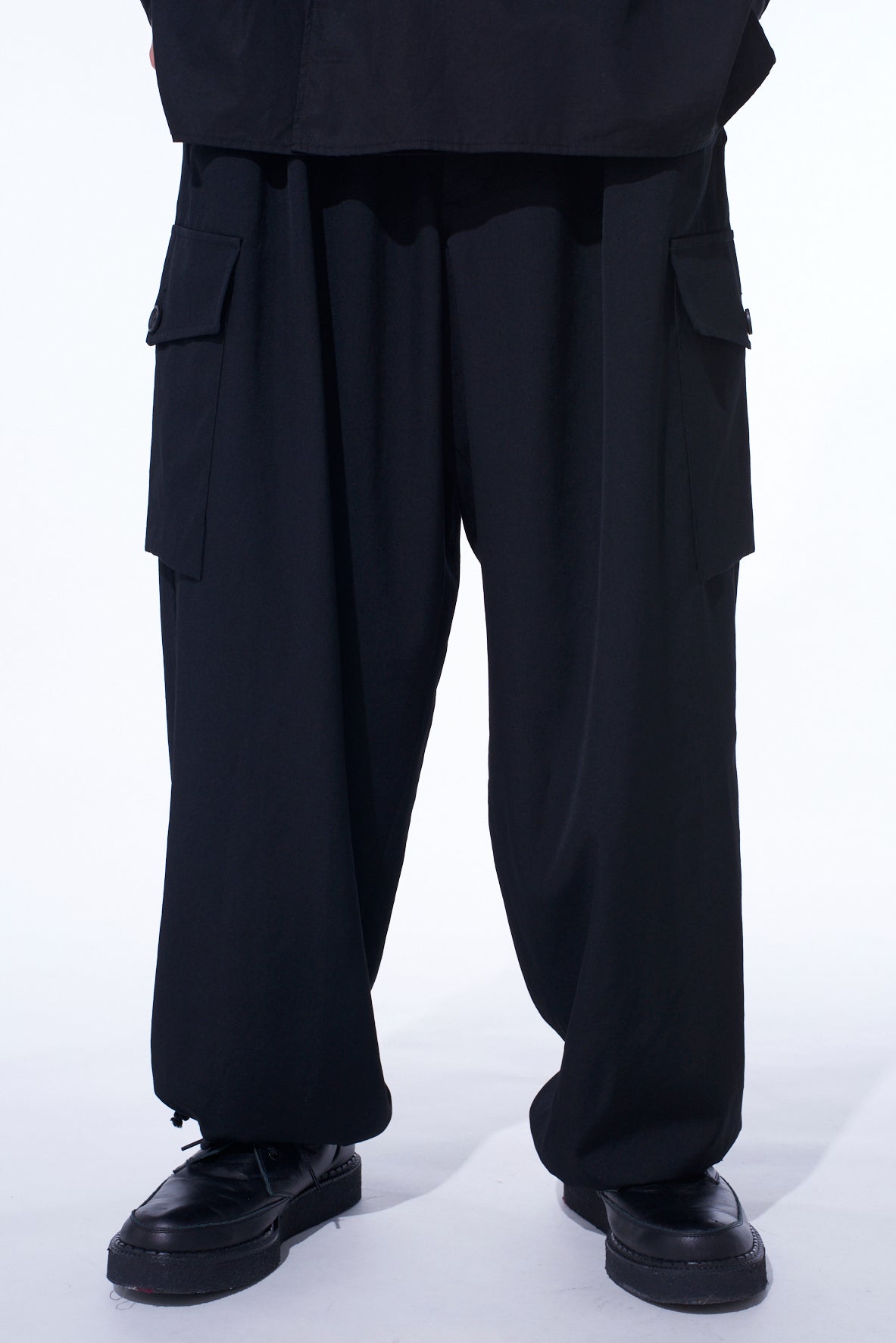 WASHER WOOL GABARDINE 2 TUCK CARGO PANTS