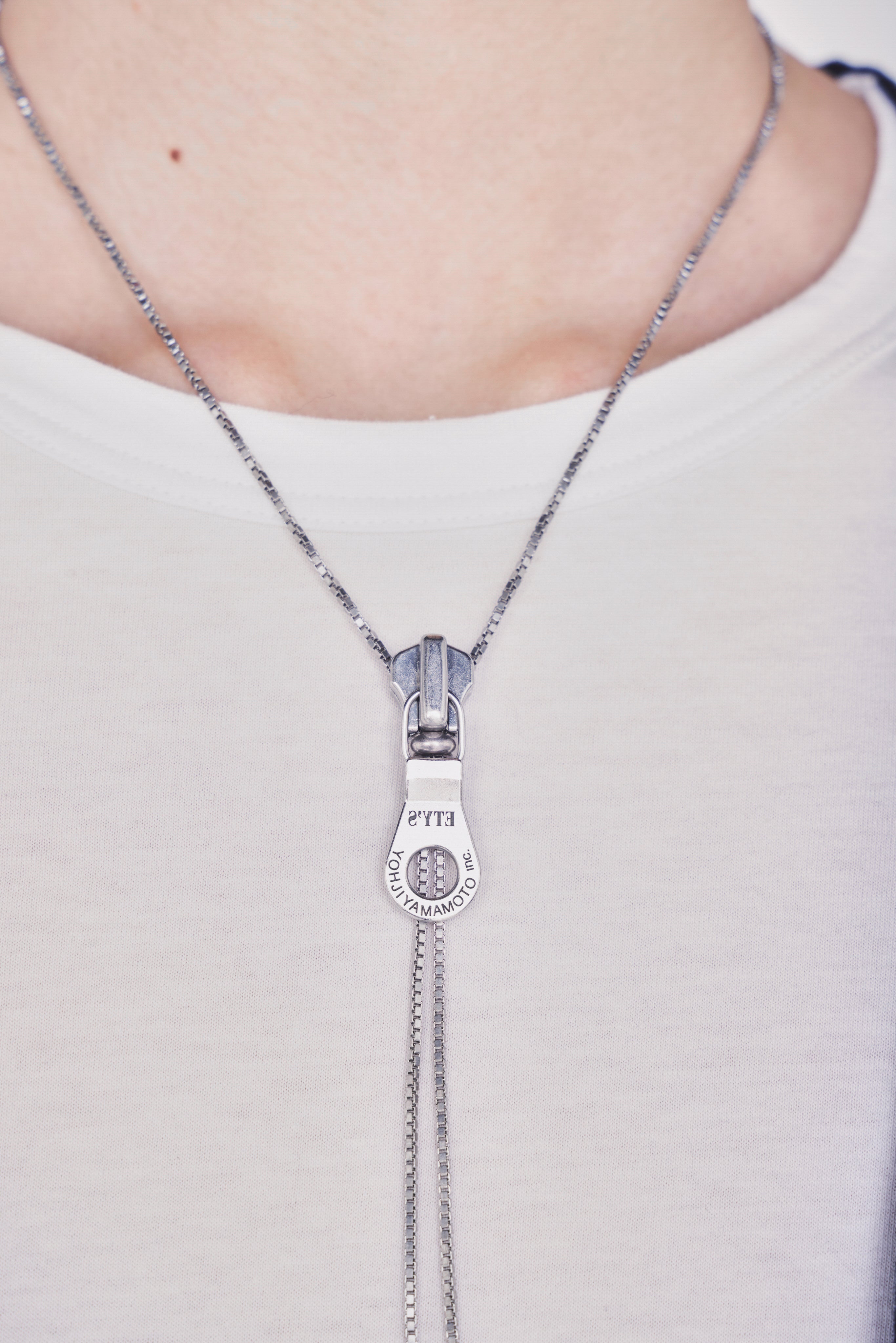 ZIPPER SLIDER NECKLACE – THE SHOP YOHJI YAMAMOTO