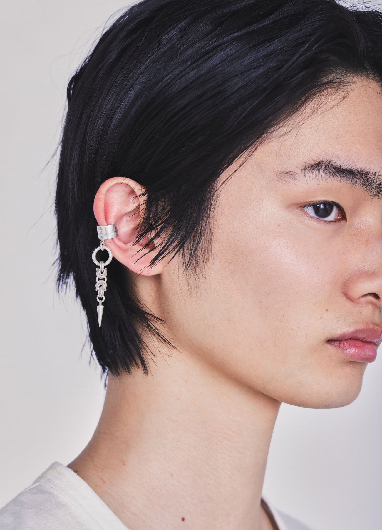 DENSE‑LINK CHAIN EAR CUFF