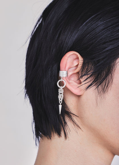 DENSE‑LINK CHAIN EAR CUFF