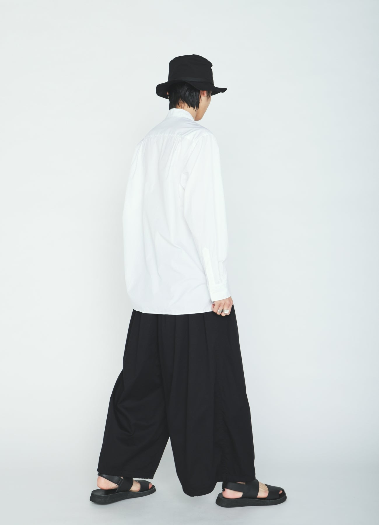 100/2 COTTON BROAD FLOATING POCKETS OPEN COLLAR SHIRT