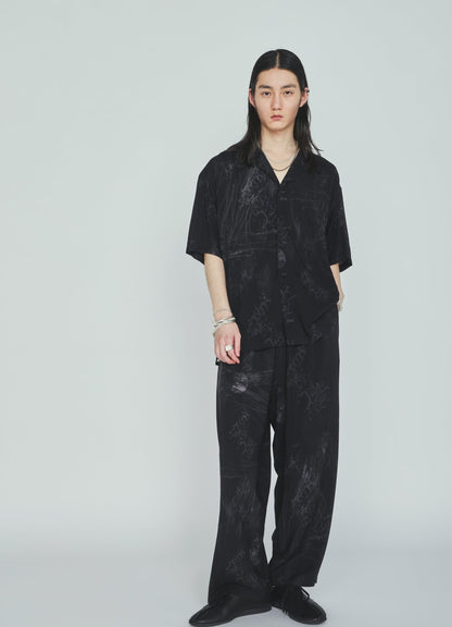 RAYON “Y” LETTER AND SUN‑MOON PRINT OPEN COLLAR SHIRT