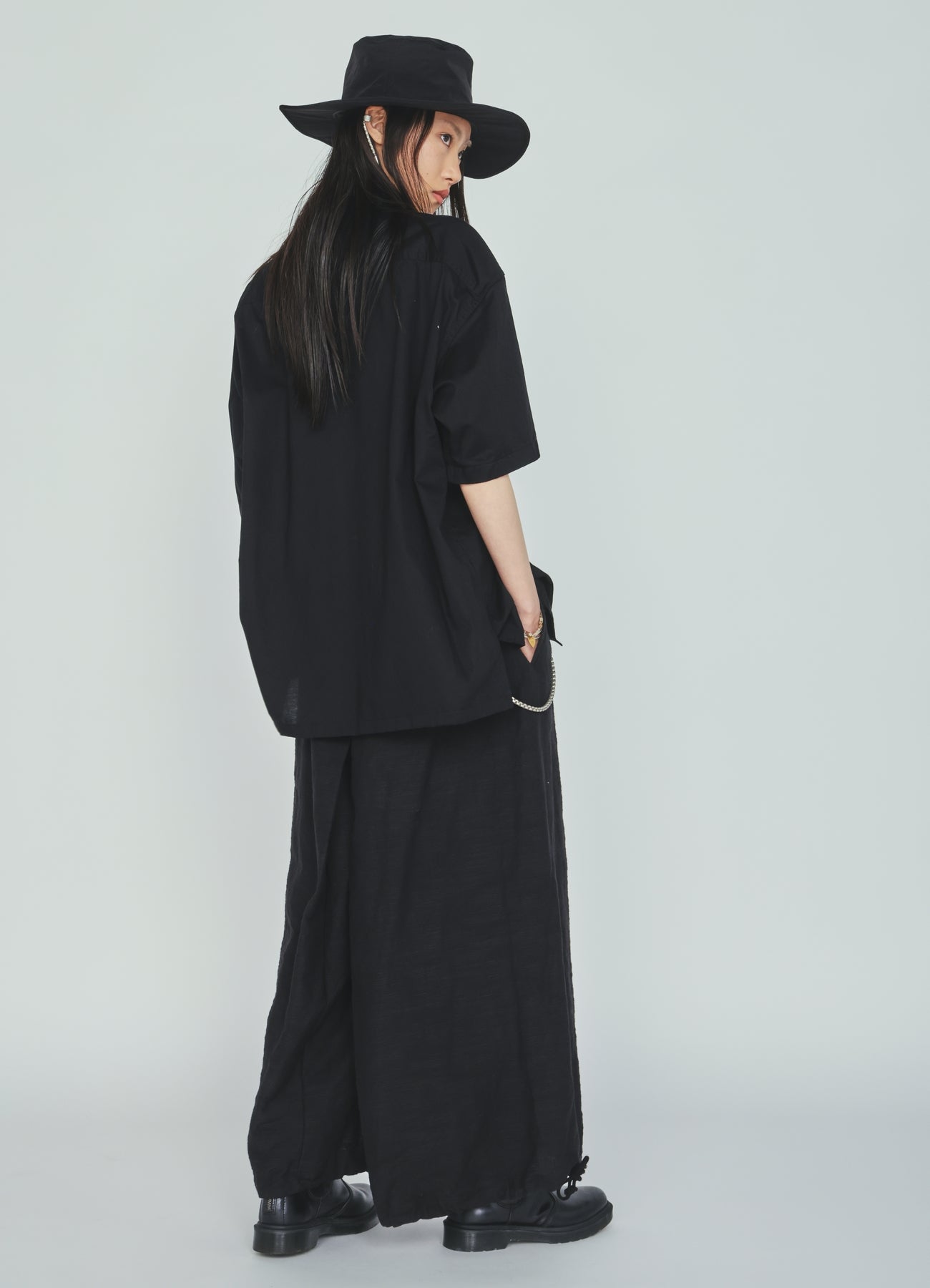 COTTON TWILL OPEN COLLAR SHORT-SLEEVE SHIRT