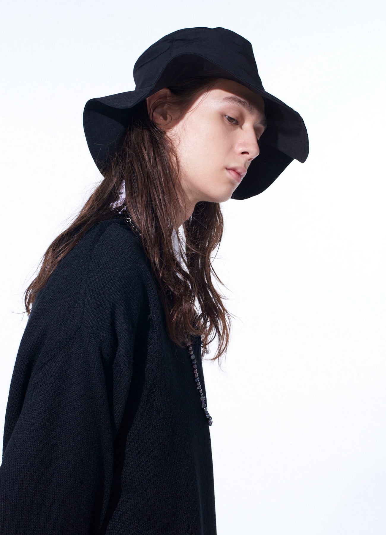 CREPE de CHINE WIDE BRIM HAT