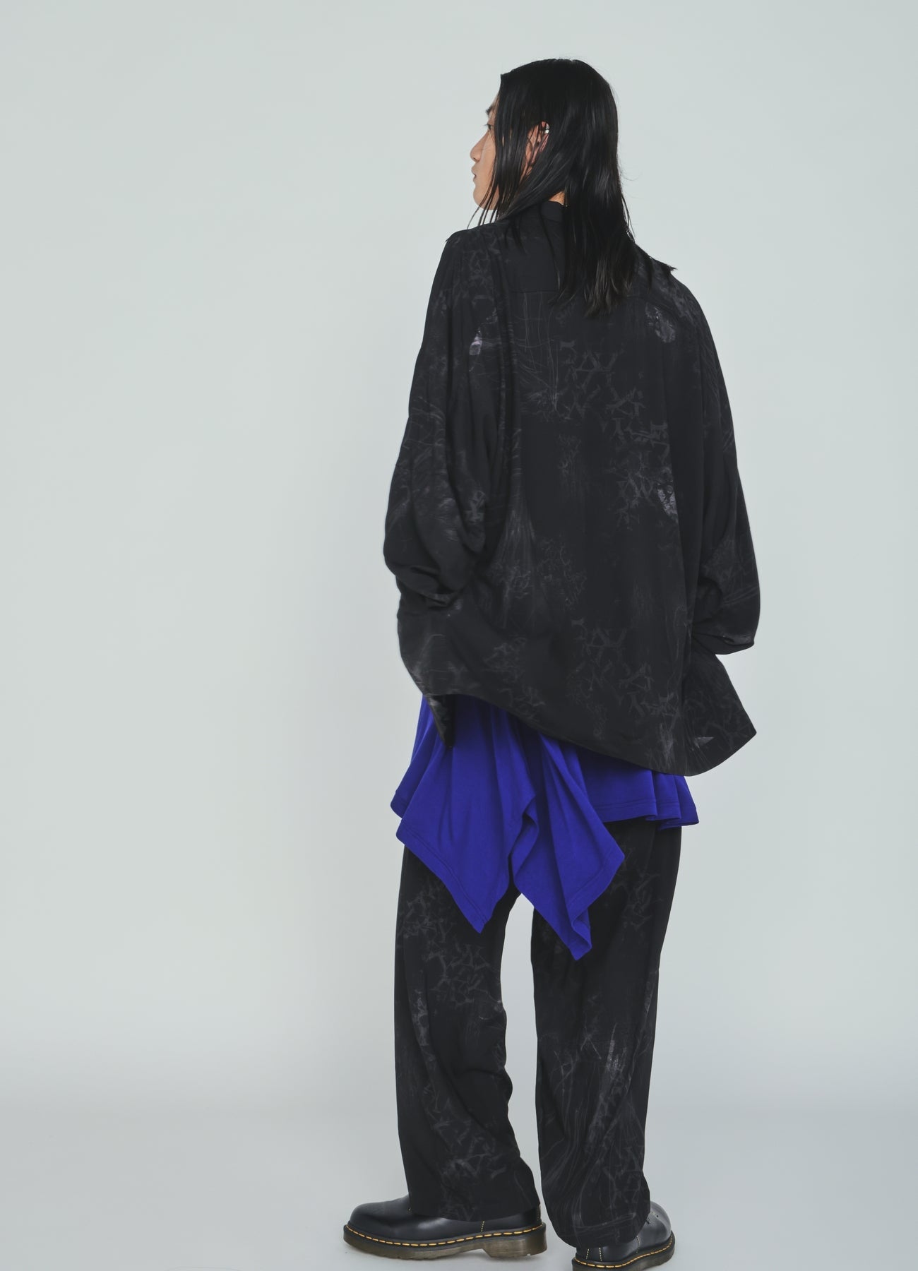 RAYON “Y” LETTER AND SUN‑MOON PRINT RAGLAN JACKET – THE SHOP YOHJI