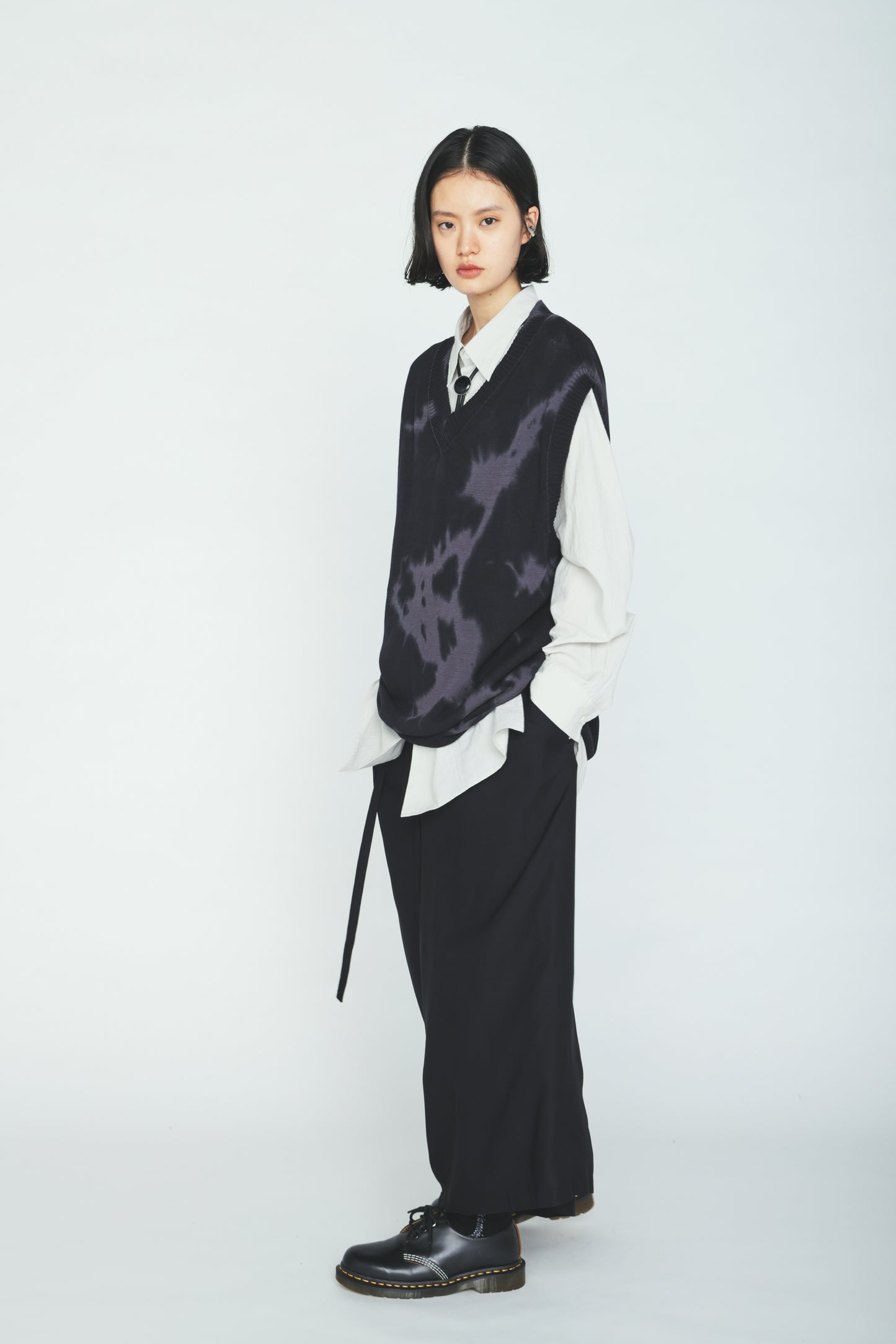 CHUSEN-DYED COMPACT TWIST VEST