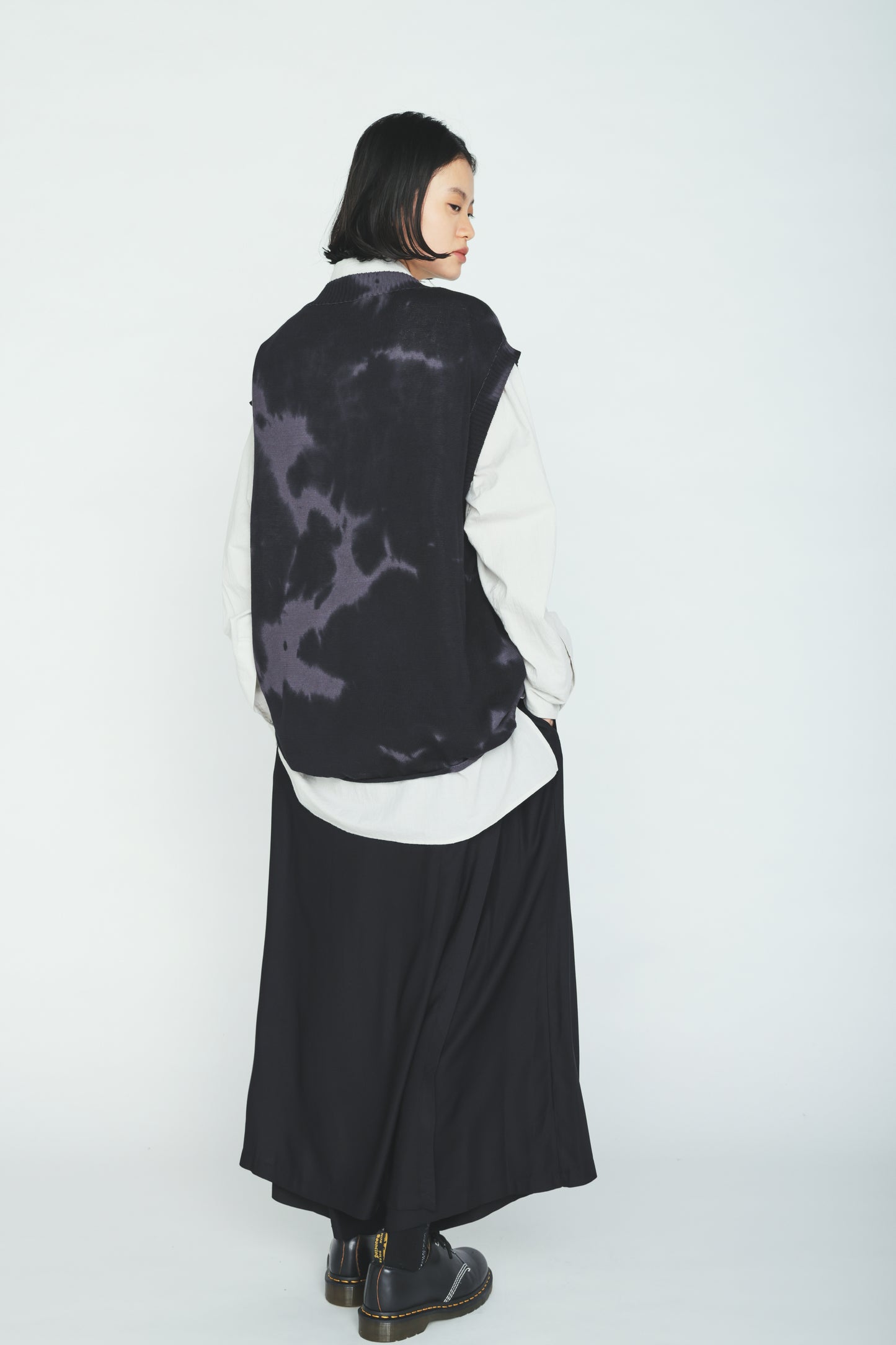 CHUSEN-DYED COMPACT TWIST VEST