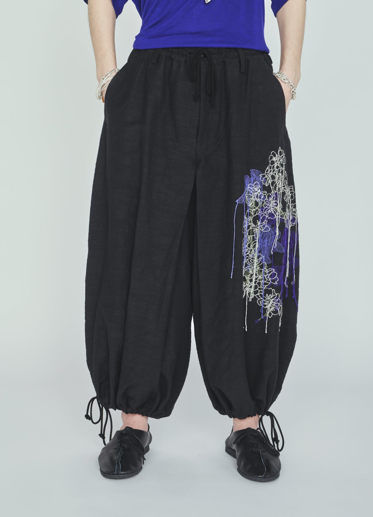 COTTON/LINEN FLOWER EMBROIDERY HAKAMA BALLOON PANTS – THE SHOP