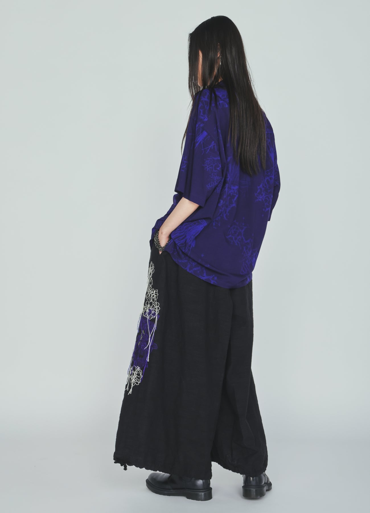 COTTON/LINEN FLOWER EMBROIDERY HAKAMA BALLOON PANTS – THE SHOP