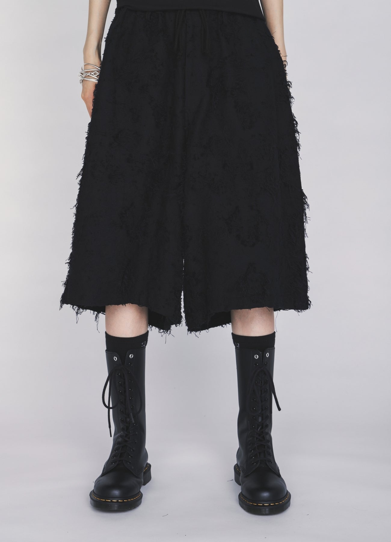 COTTON BOTANICAL SHEER JACQUARD SHORT PANTS