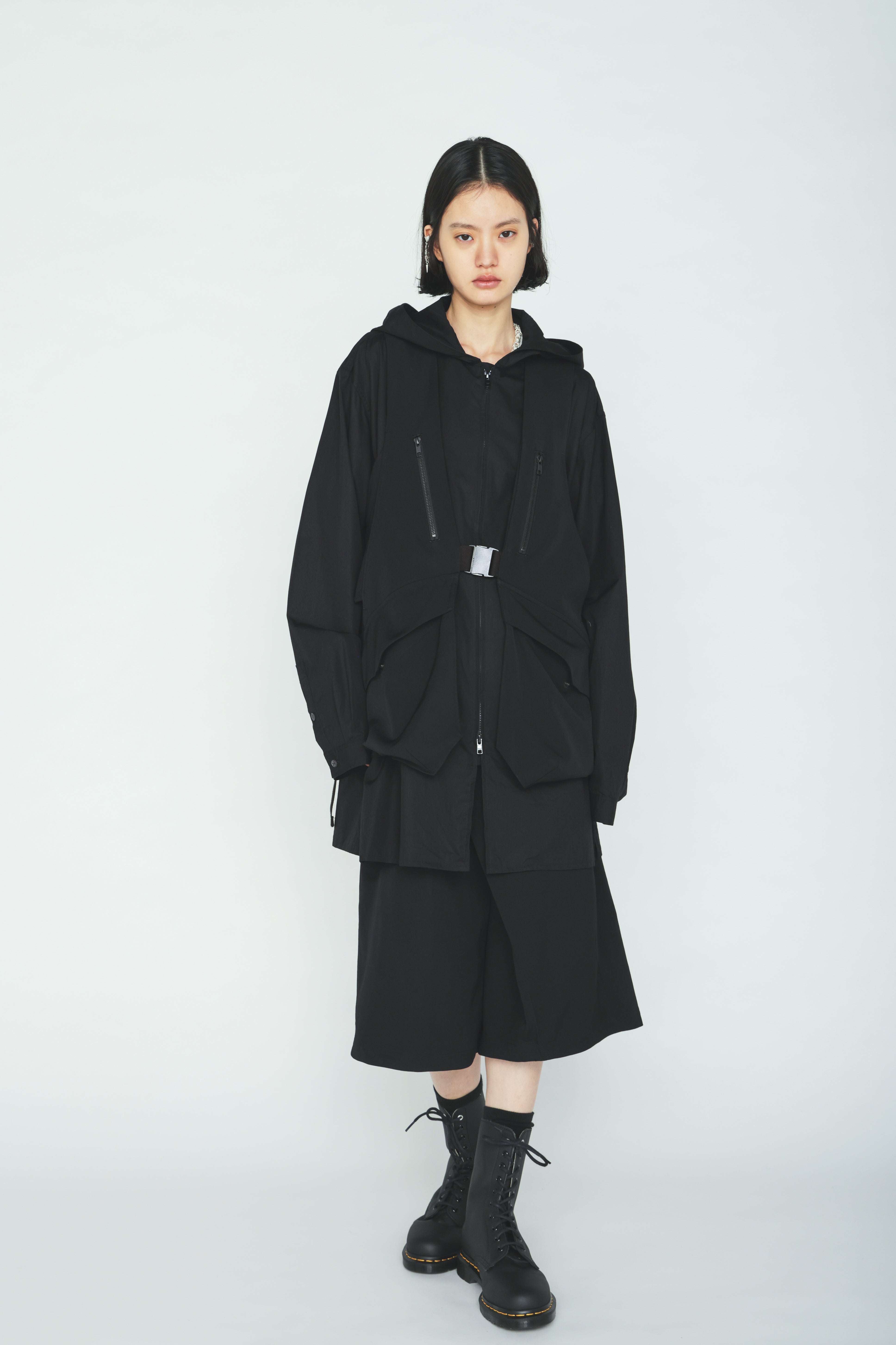 WASHER WOOL GABARDINE WRAP HALF PANTS – THE SHOP YOHJI YAMAMOTO