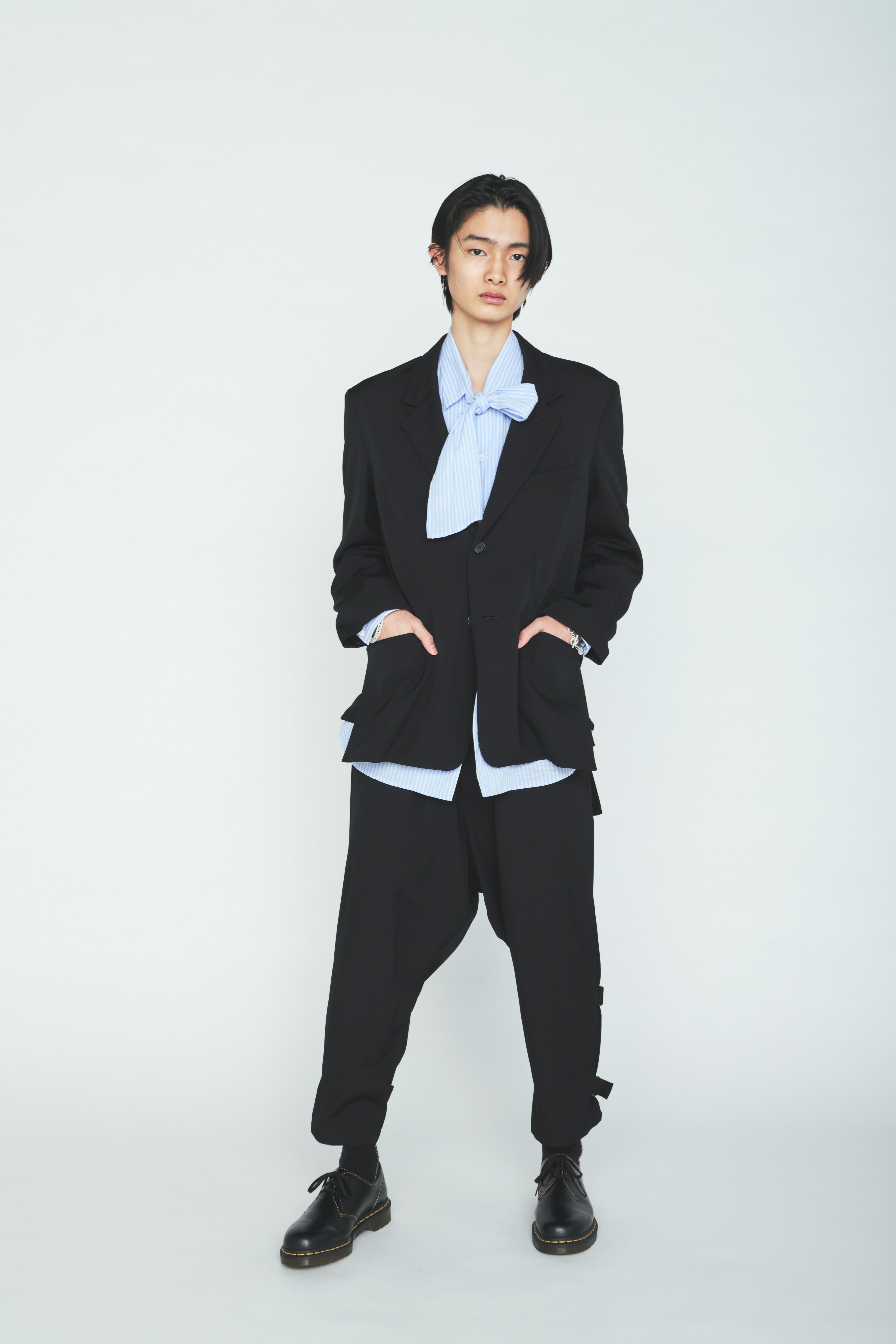 WASHER WOOL GABARDINE SIDE LEG STRAPS PANTS – THE SHOP YOHJI YAMAMOTO