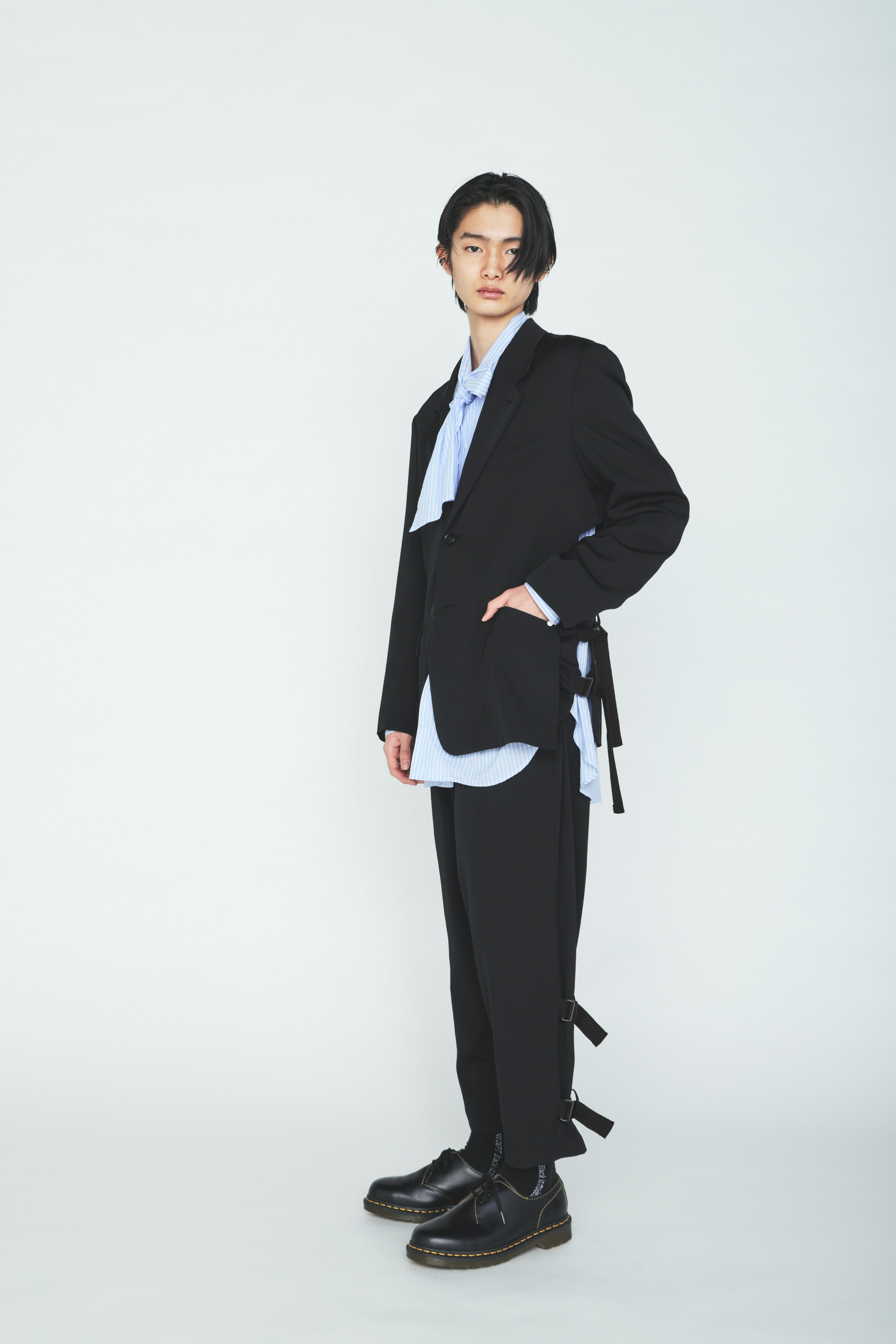 WASHER WOOL GABARDINE SIDE LEG STRAPS PANTS – THE SHOP YOHJI YAMAMOTO