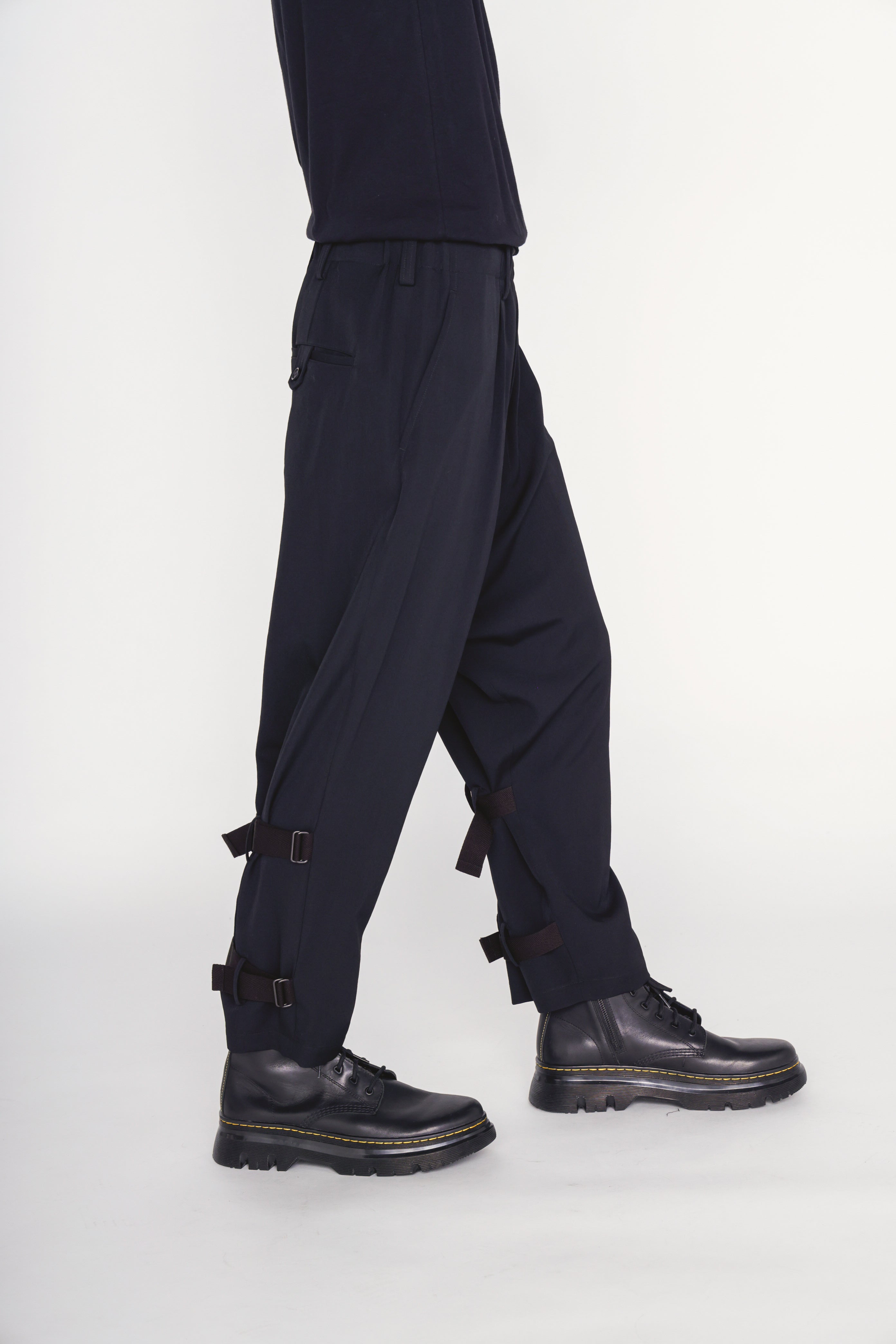 WASHER WOOL GABARDINE SIDE LEG STRAPS PANTS – THE SHOP YOHJI YAMAMOTO