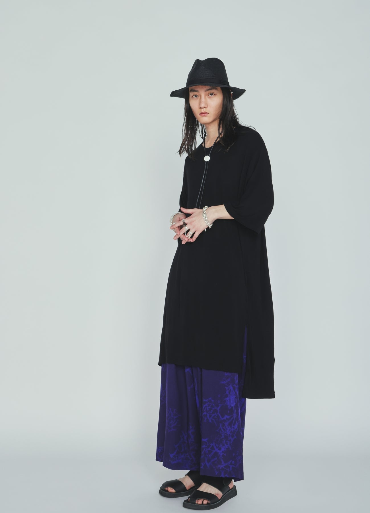RAYON “Y” LETTER AND INDIAN MOTIF PRINT WIDE SAROUEL PANTS