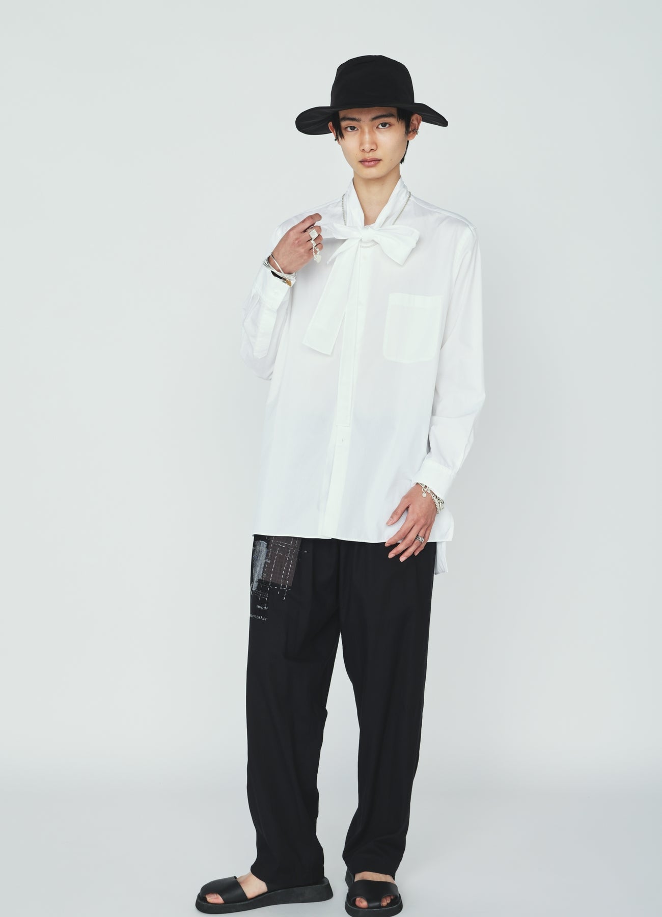 ORGANIC COTTON WASHER TAPERED PANTS WITH SASHIKO EMBROIDERY