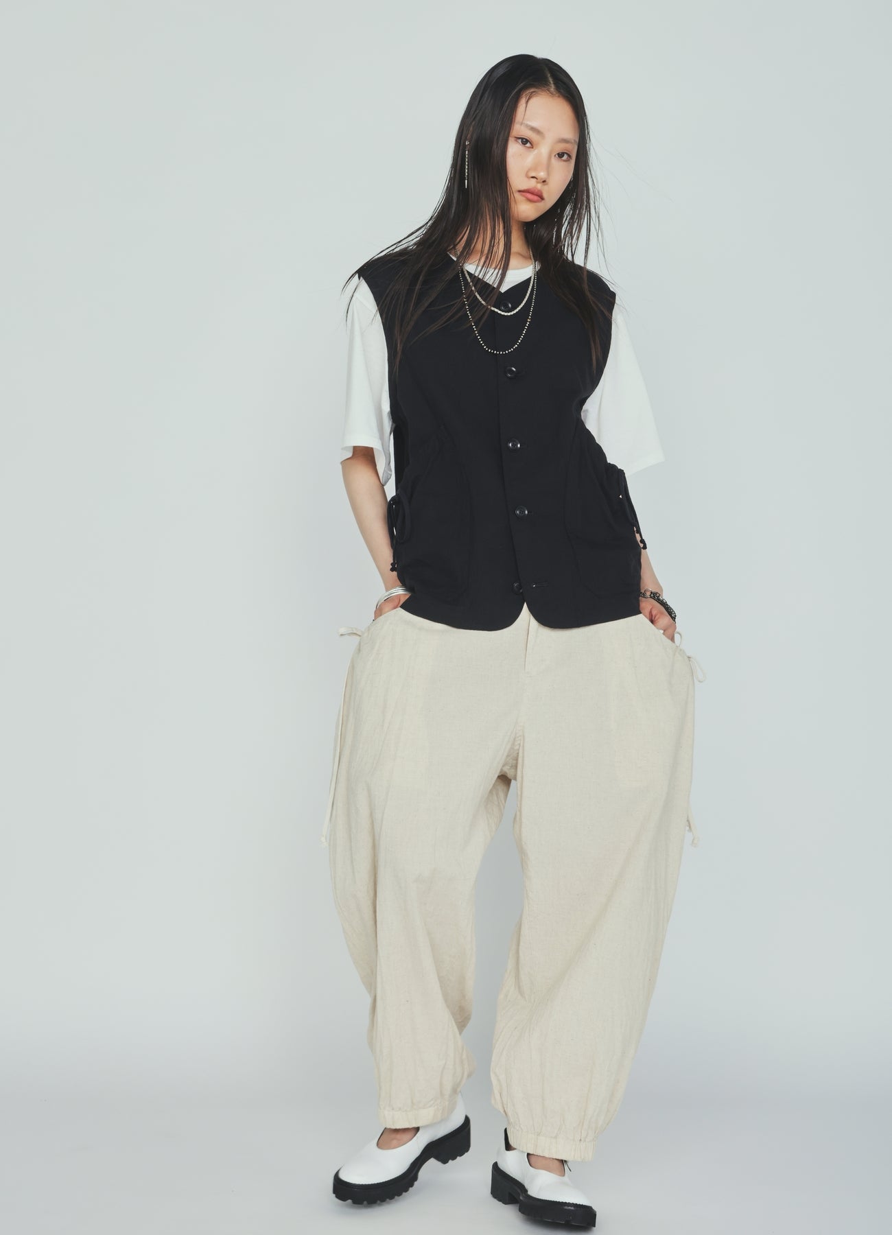 Cotton-Linen Poplin GATHERED POCKET ELASTIC HEM PANTS