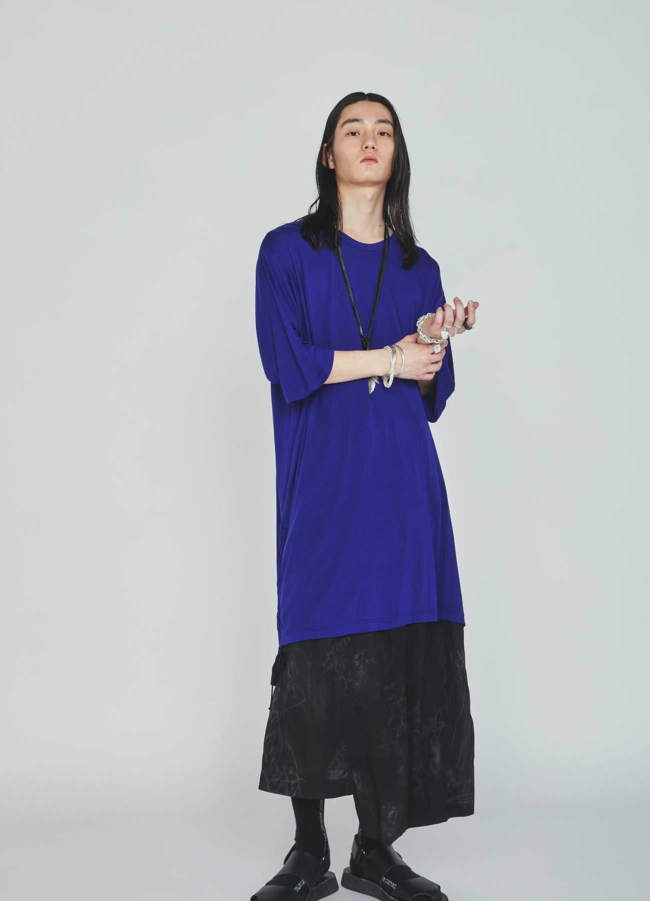 RAYON “Y” LETTER AND SUN‑MOON PRINT WRAP SKIRT