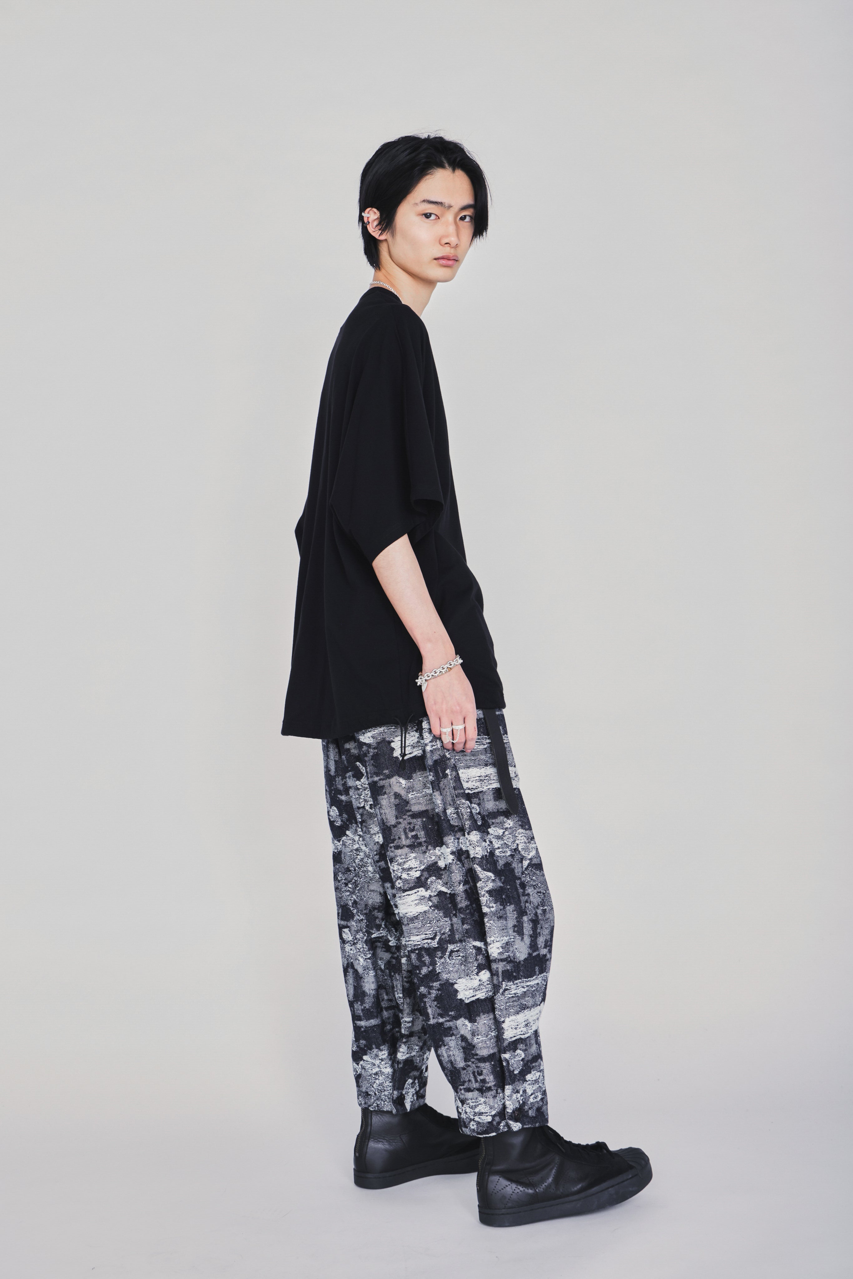 30/COTTON JERSEY ELASTIC HEM T-SHIRT – THE SHOP YOHJI YAMAMOTO