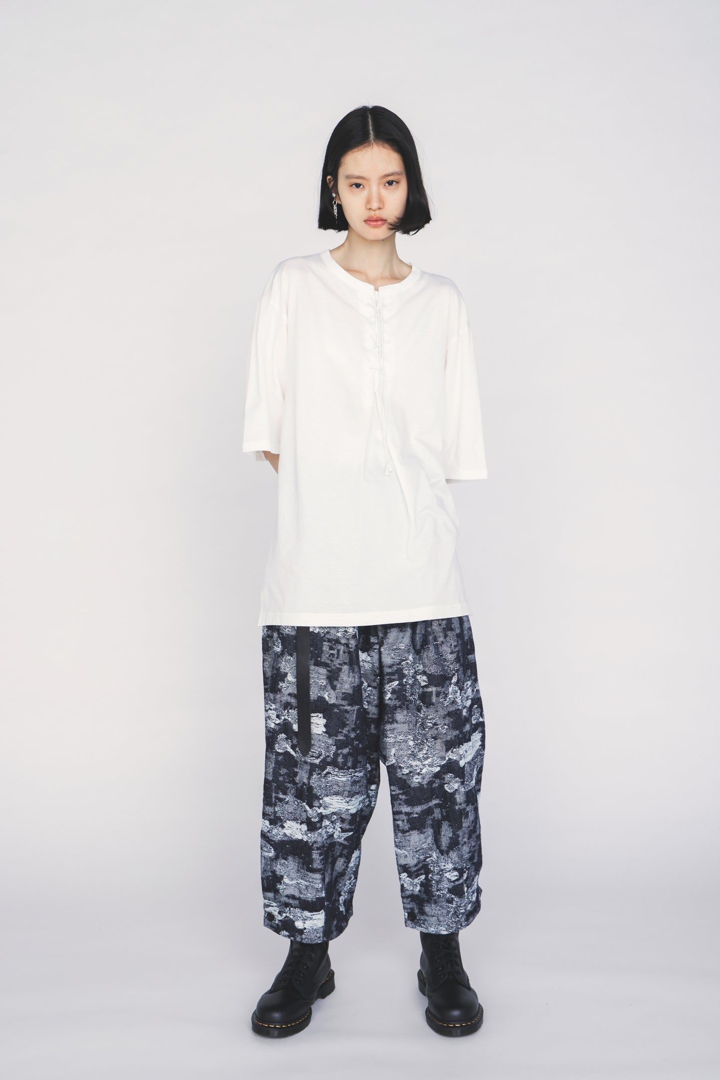 30/COTTON JERSEY LACE-UP T-SHIRT