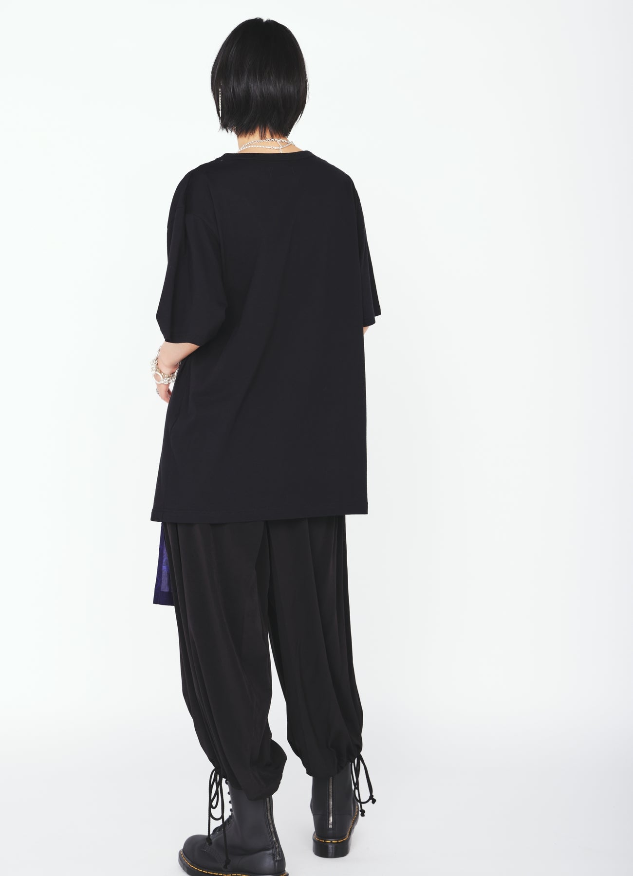 ASYMMETRY DESIGN LONG-SLEEVED T-SHIRT WITH INDIAN MOTIF PRINT FABRIC