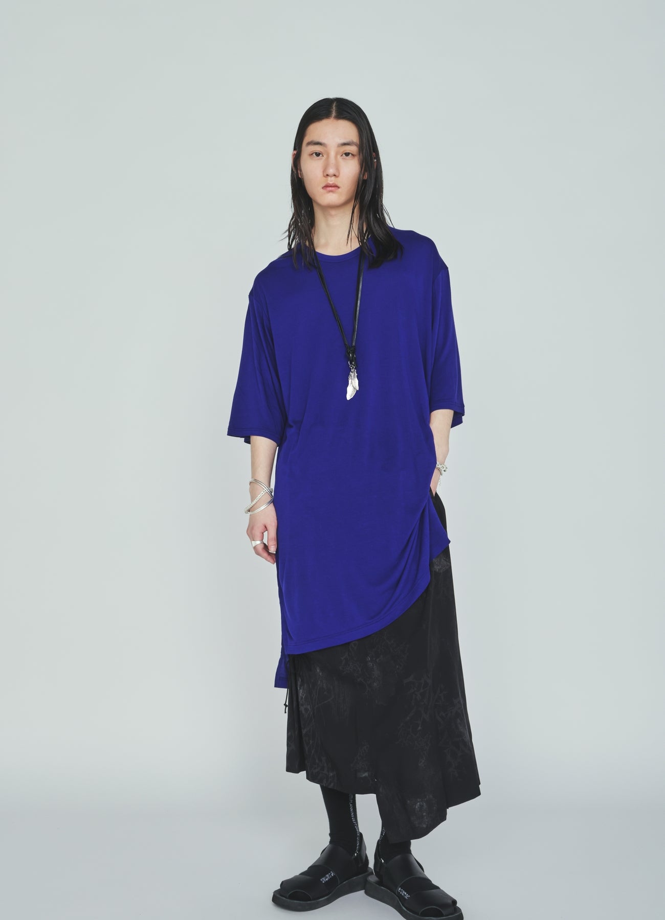 RAYON JERSEY SIDE SLITS LONG T-SHIRT