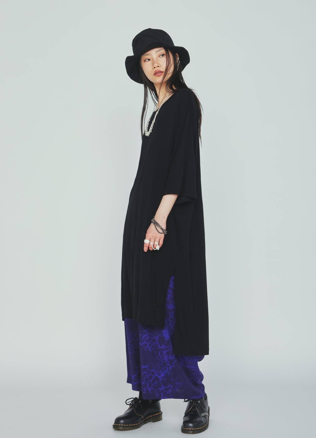 RAYON JERSEY SIDE SLITS LONG T-SHIRT
